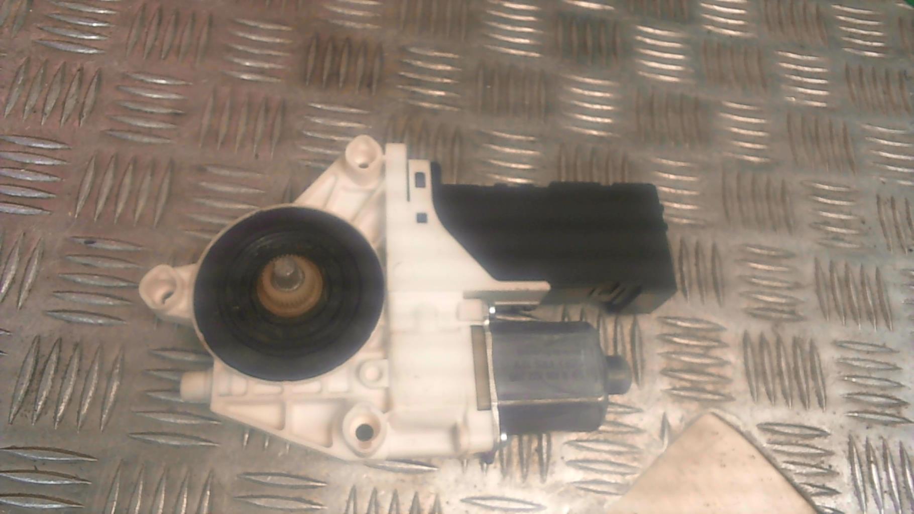 Motore alzacristalli anteriore sinistro PEUGEOT 407 PHASE 1 BREAK Diésel - 1