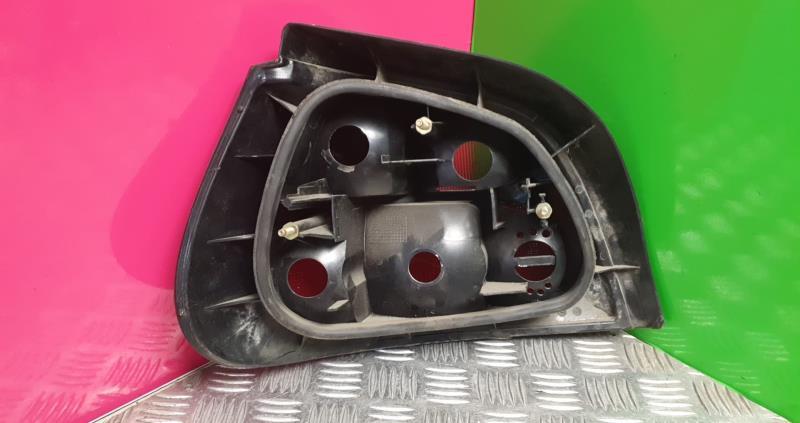 Fanale posteriore principale destro (luci) RENAULT MEGANE 2 PHASE 1  - 1