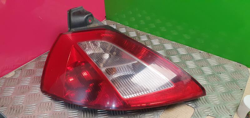 Fanale posteriore principale sinistro (luci) RENAULT MEGANE 2 PHASE 1 Diésel - 1