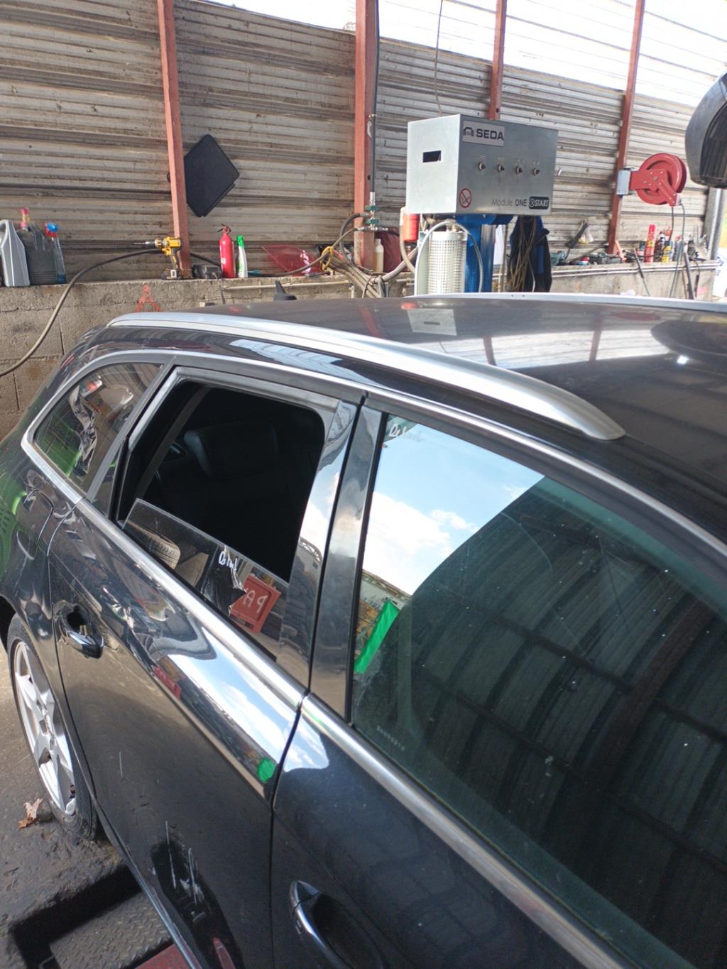 Barres de toit AUDI A4 3 AVANT PHASE 1 BREAK Diesel - 1