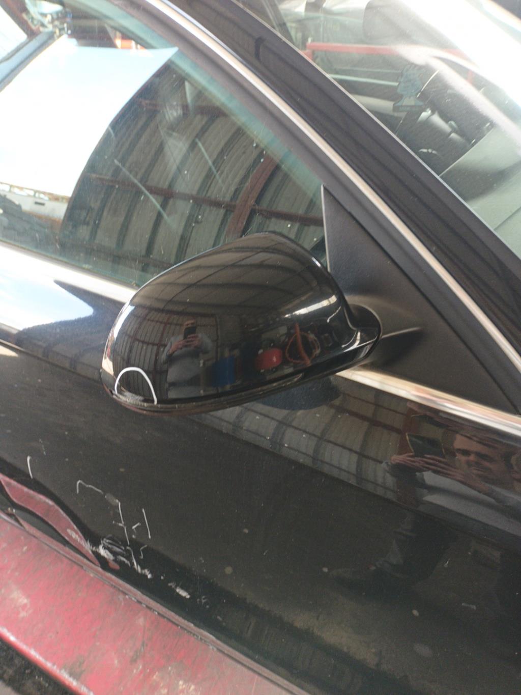 Retroviseur droit AUDI A4 3 AVANT PHASE 1 BREAK Diesel - 1