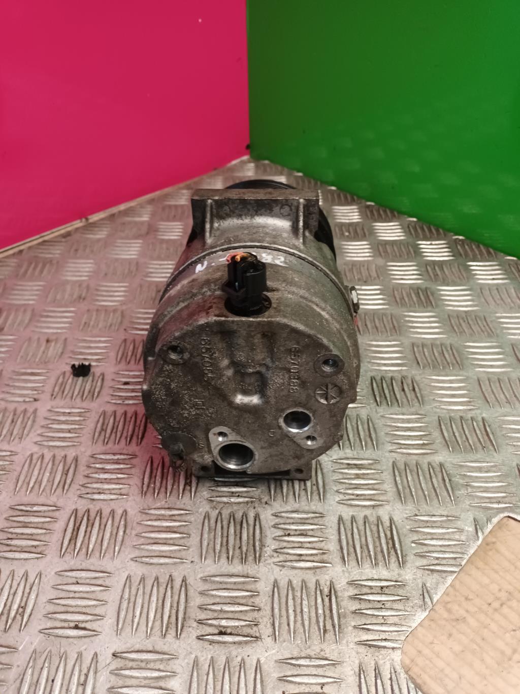 Compresseur clim RENAULT LAGUNA 2 PHASE 2 Essence - 1