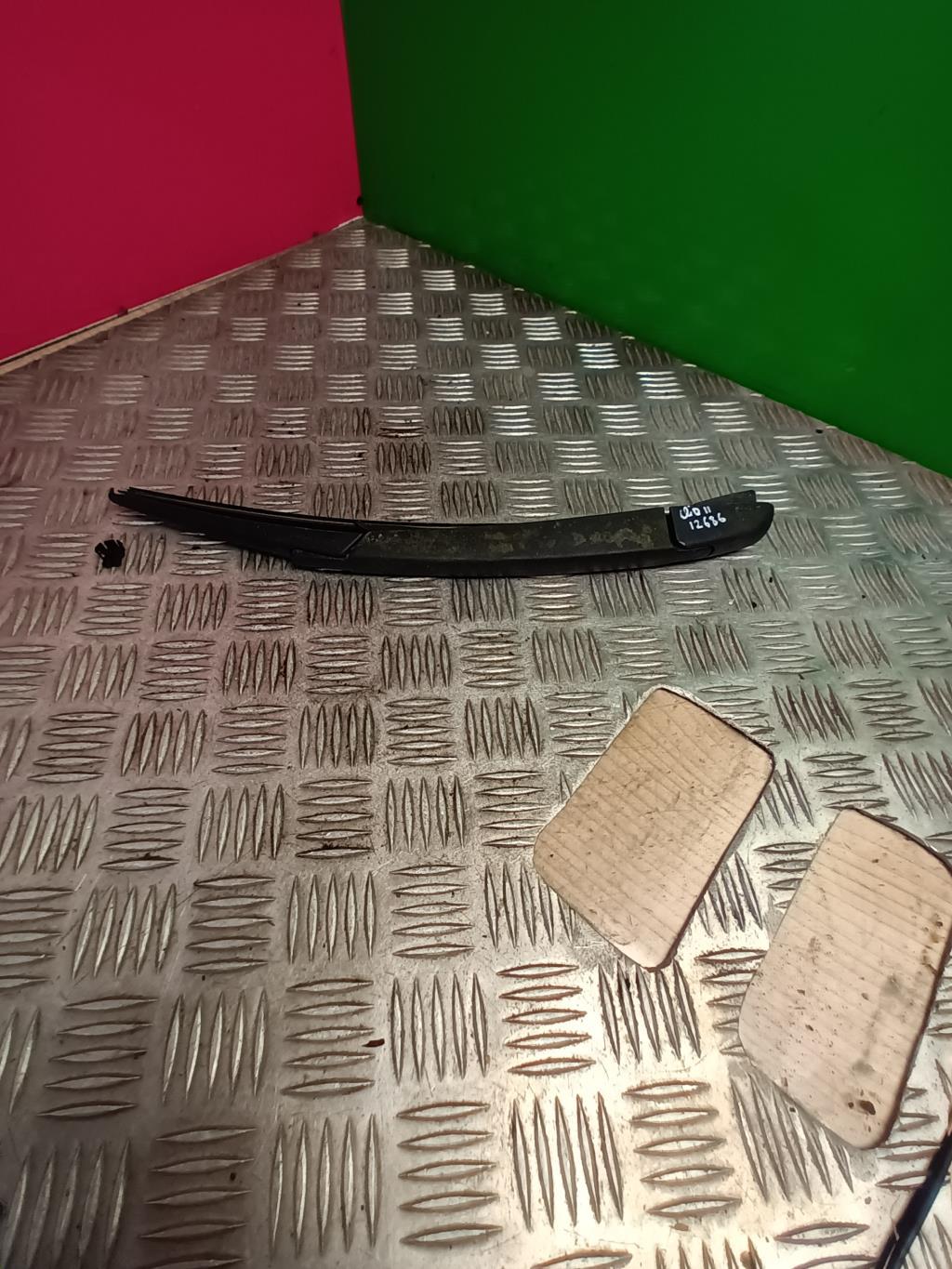 Braccio tergicristallo posteriore RENAULT CLIO 2 PHASE 1 Gasolina - 1