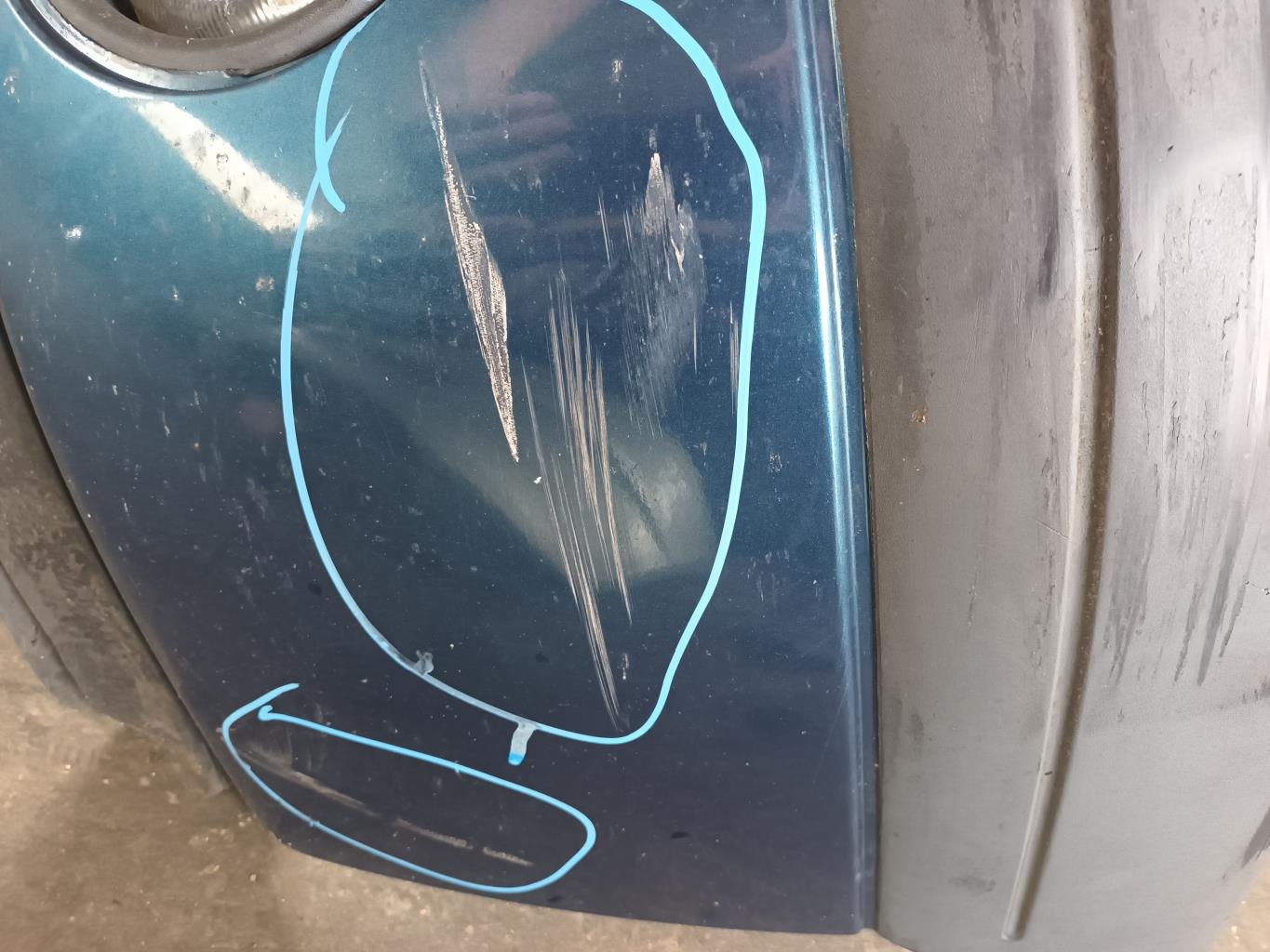 Pare choc avant RENAULT CLIO 2 PHASE 1 Essence - 1