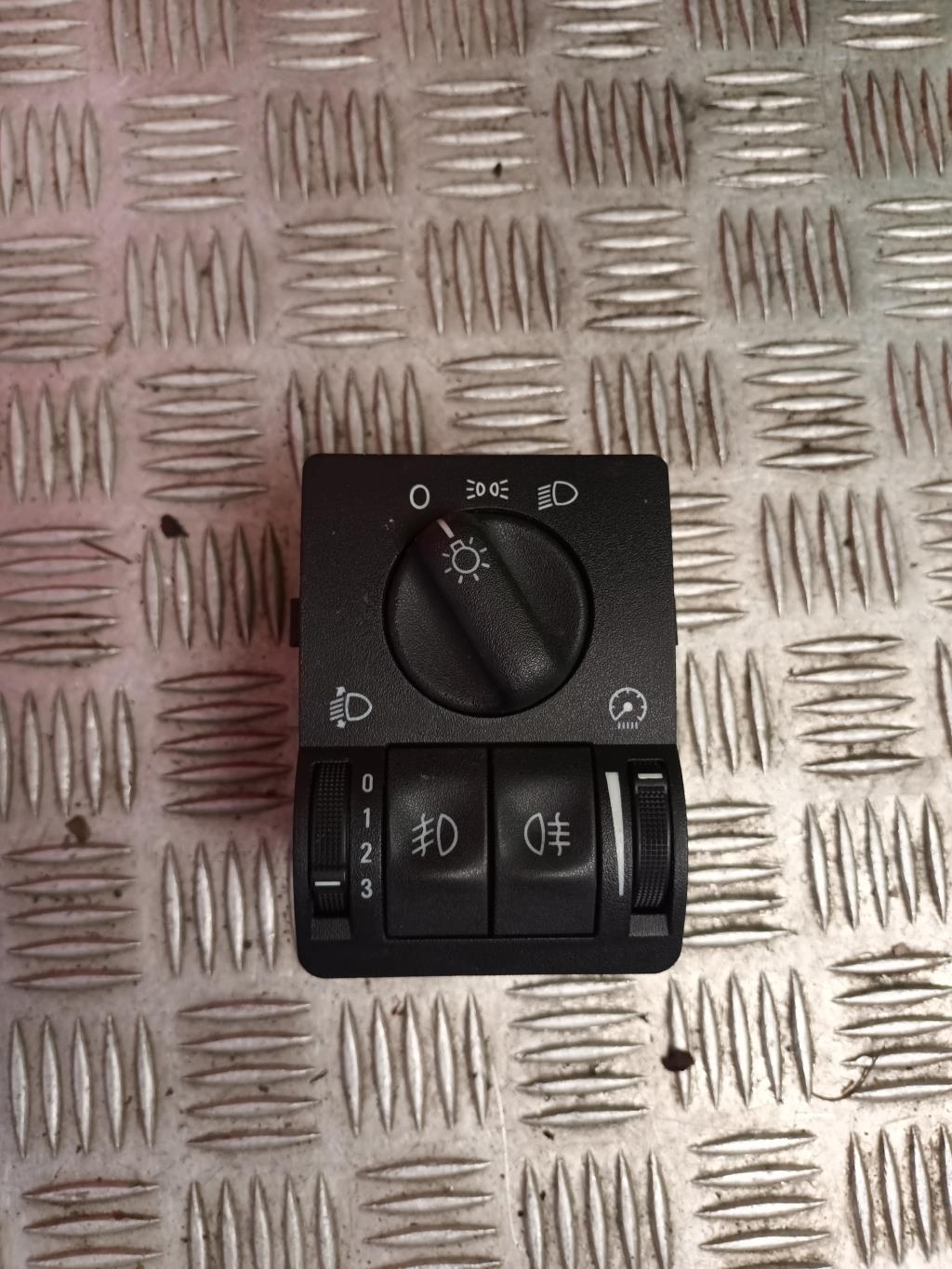 Commande de phare OPEL ZAFIRA A PHASE 1 Essence - 1