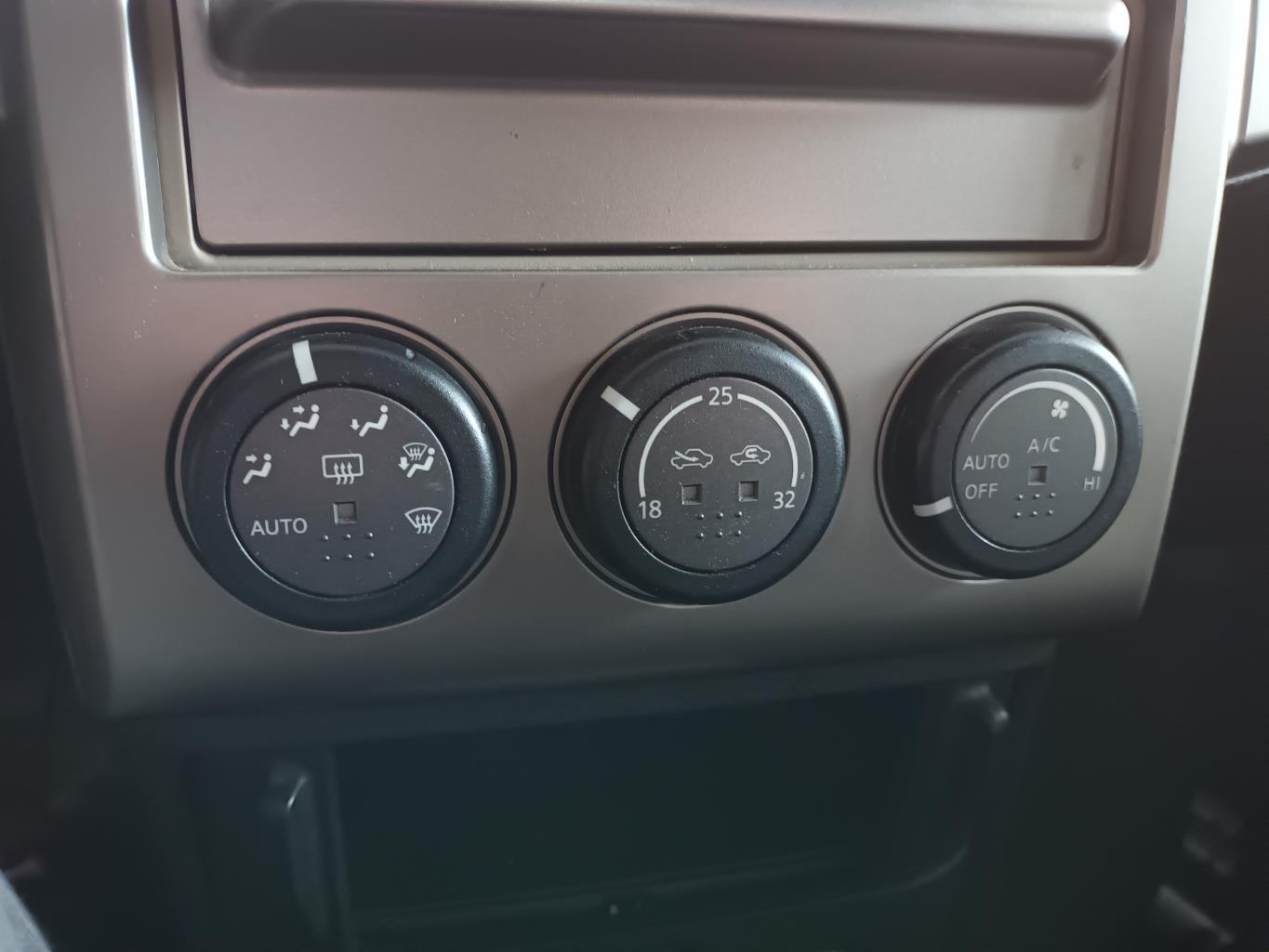 Commande chauffage NISSAN X-TRAIL 1 PHASE 1 Diesel - 1