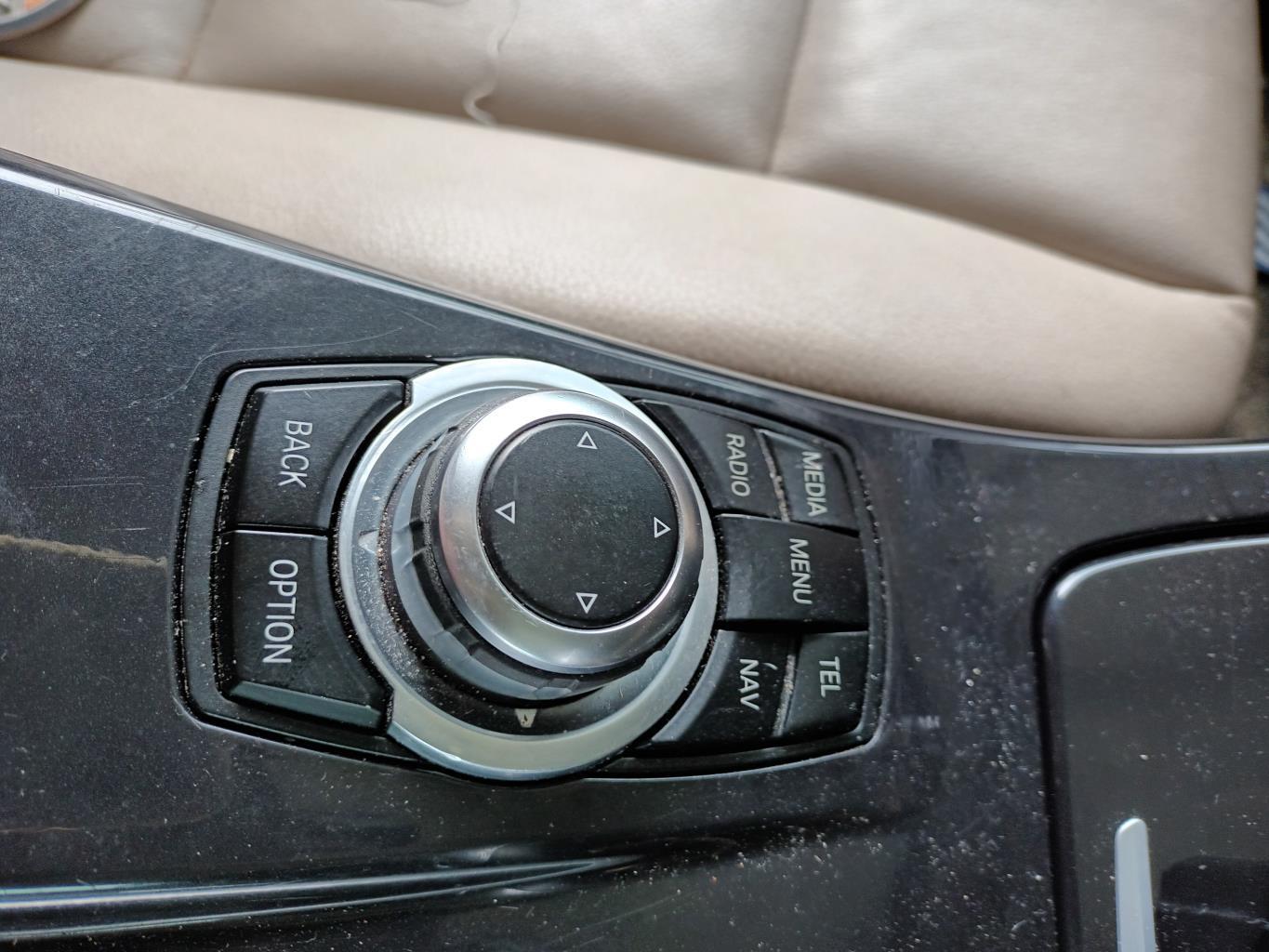 Commande GPS BMW SERIE 5 F11 TOURING PHASE 1 BREAK Diesel - 1