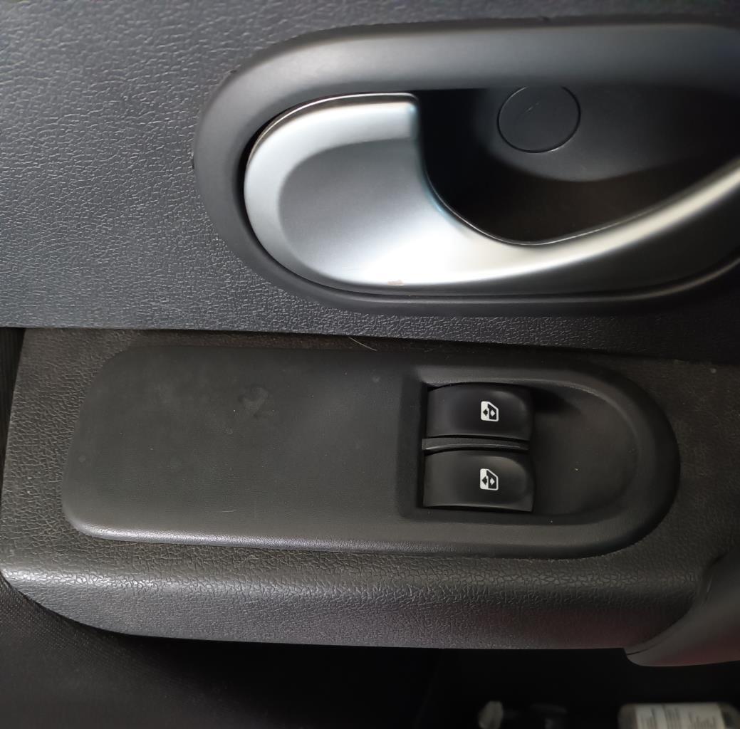 Interruttore lavacristalli anteriore sinistro RENAULT CLIO 3 PHASE 2 BREAK Diésel - 1