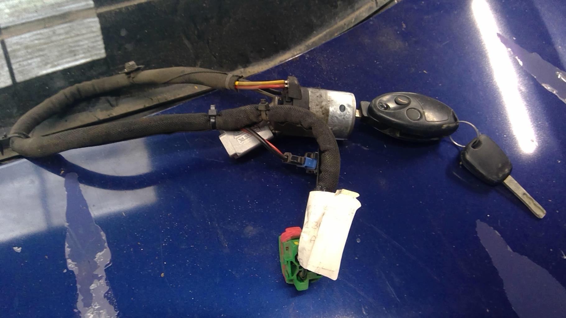 Antivol de direction PEUGEOT 807 Diesel - 1