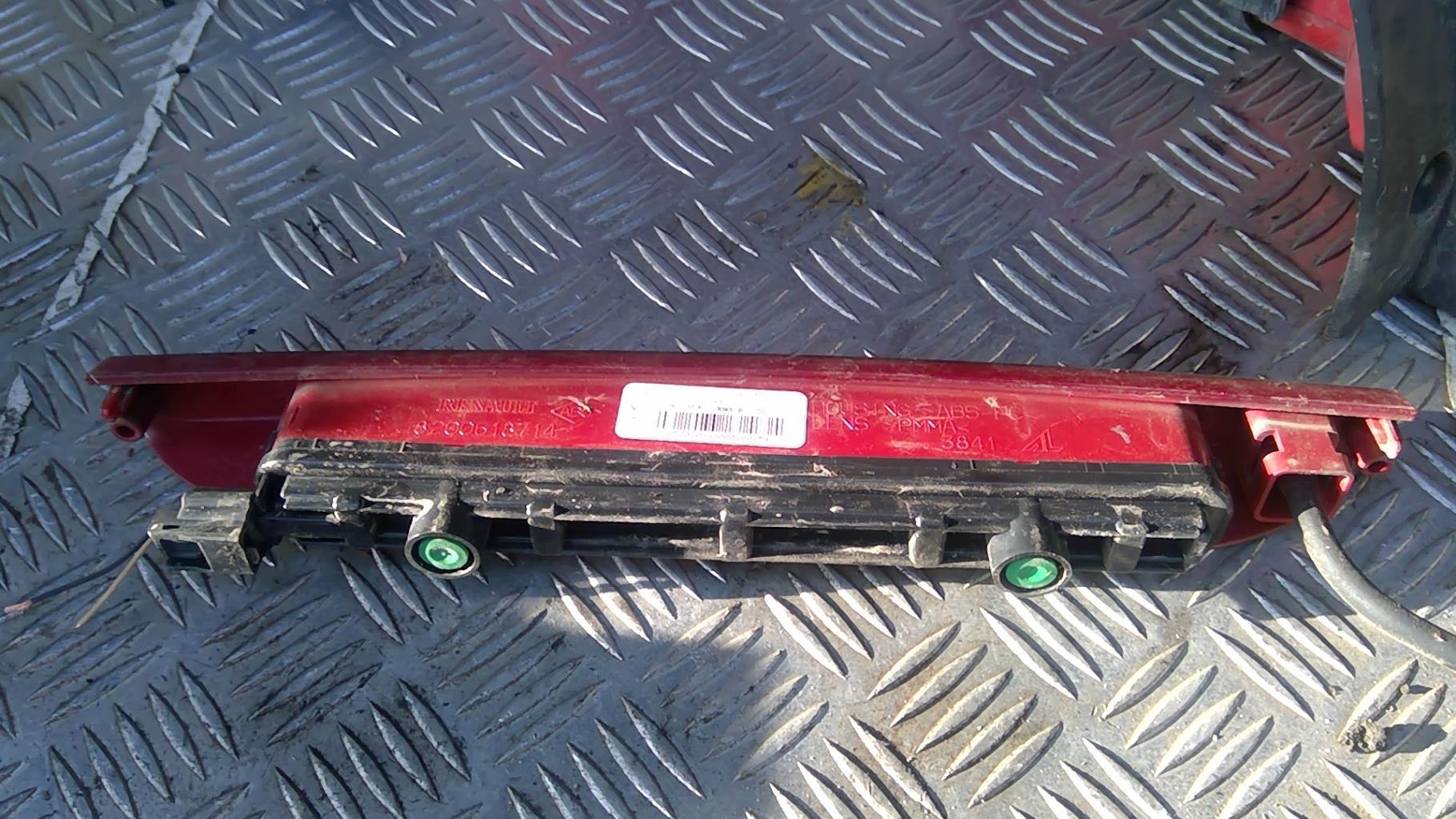 Feu arriere stop central RENAULT CLIO 3 PHASE 2 BREAK Diesel - 1