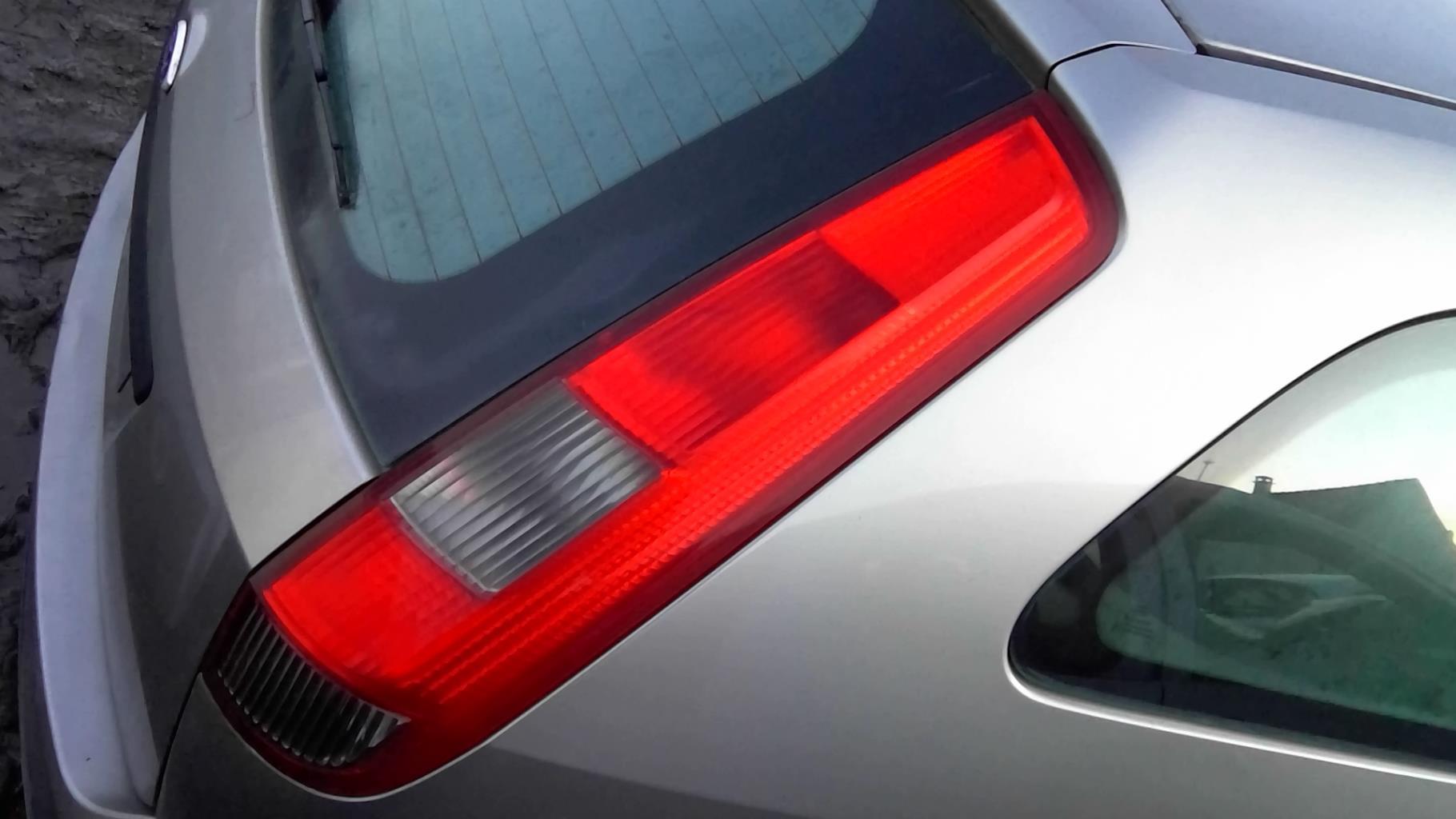 Fanale posteriore principale destro (luci) FORD FIESTA 5 PHASE 1 Gasolina - 1