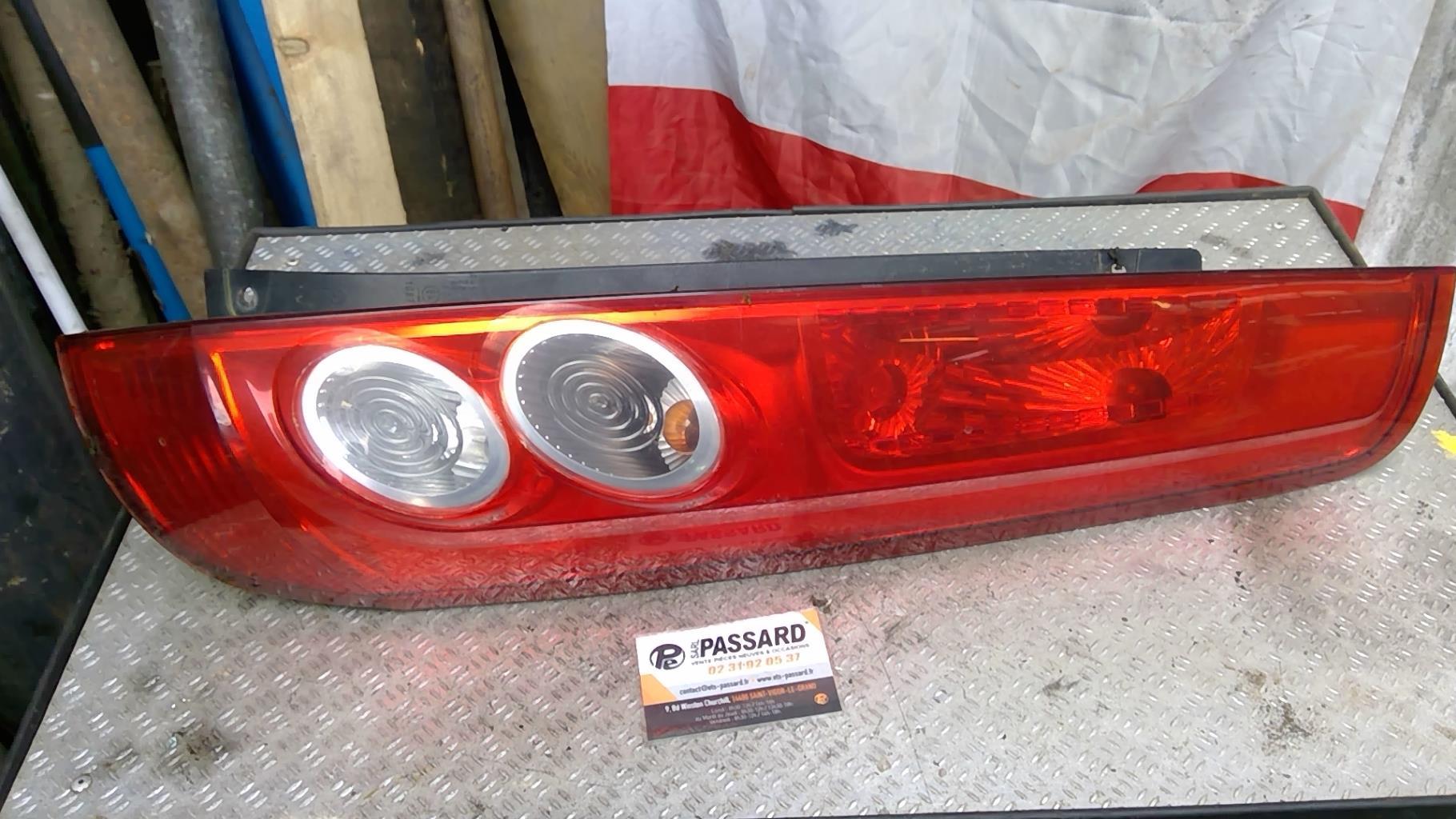 Fanale posteriore principale destro (luci) FORD FIESTA 5 PHASE 2 Gasolina - 1