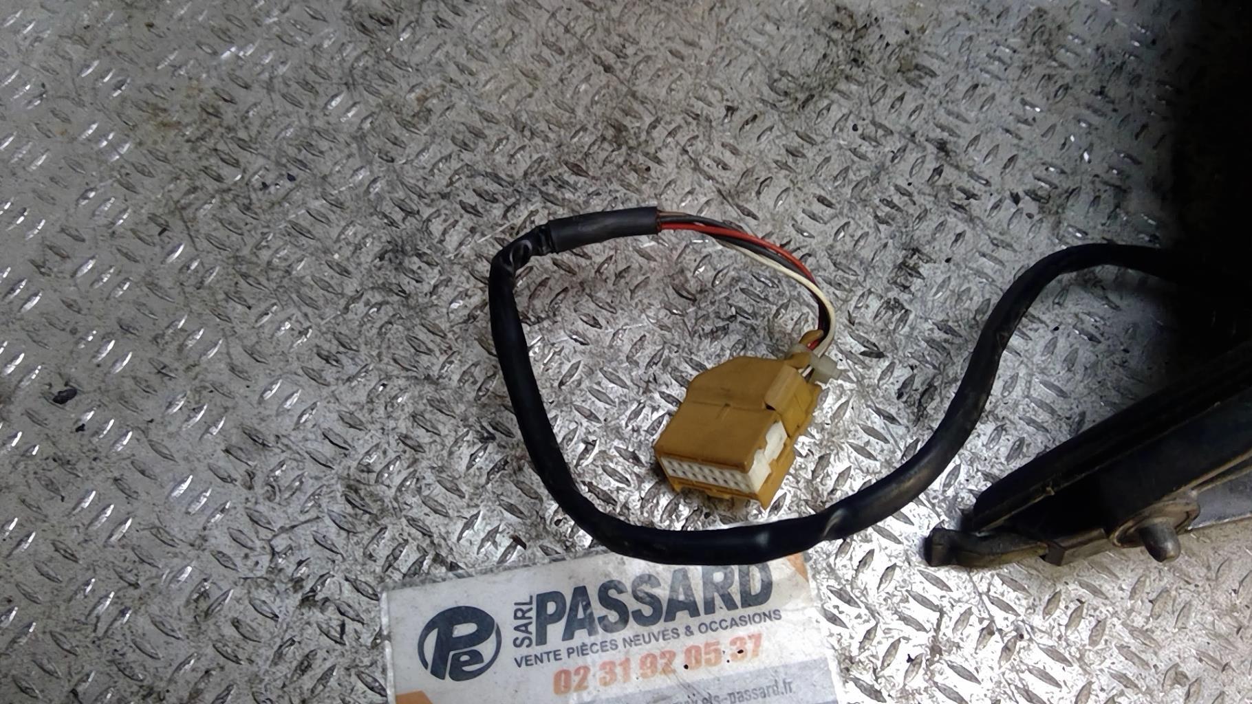 Retrovisor derecho AUDI A4 2 PHASE 1 Diésel - 1