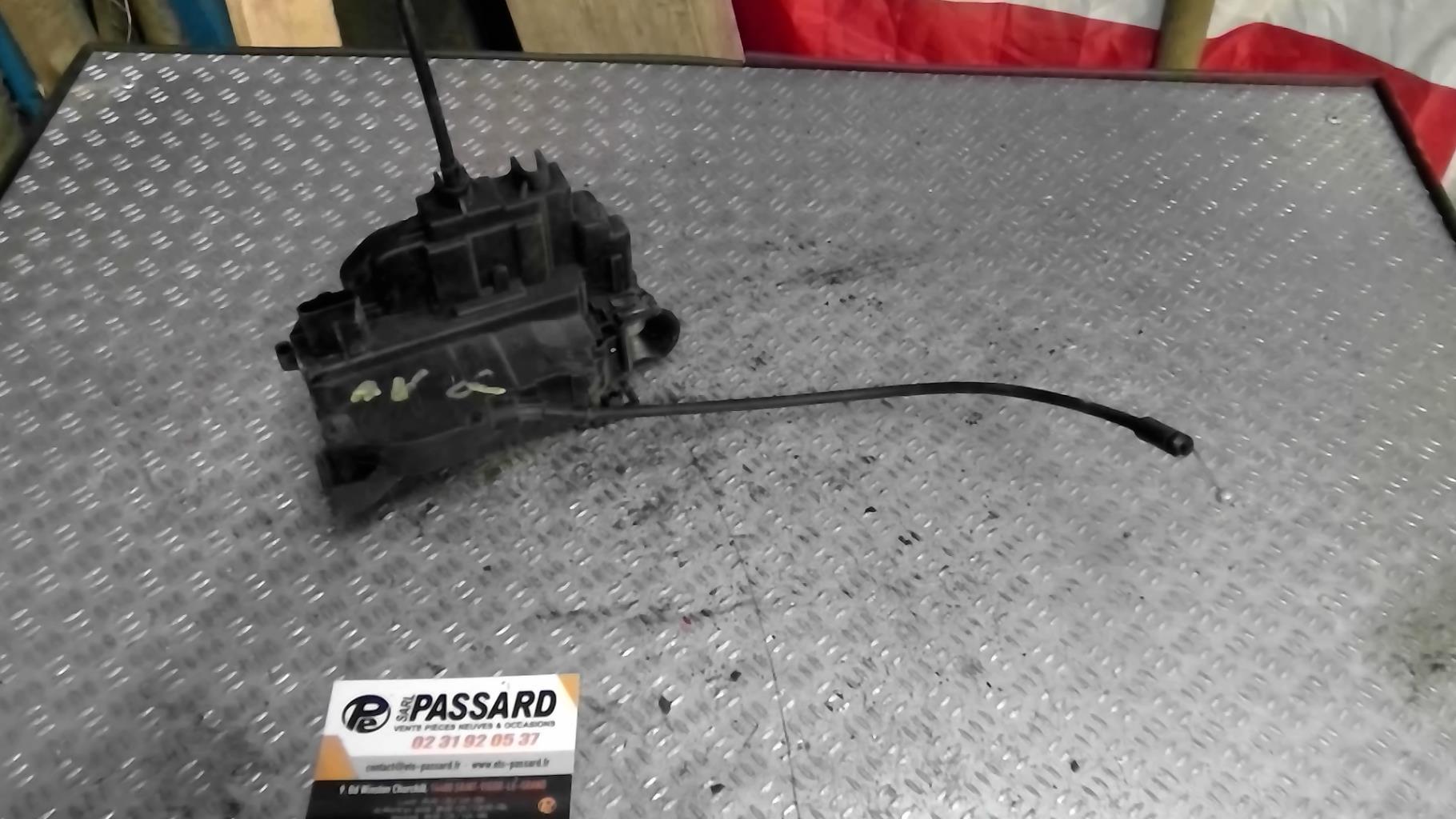 Serratura anteriore sinistra RENAULT CLIO 3 PHASE 2 Diésel - 1