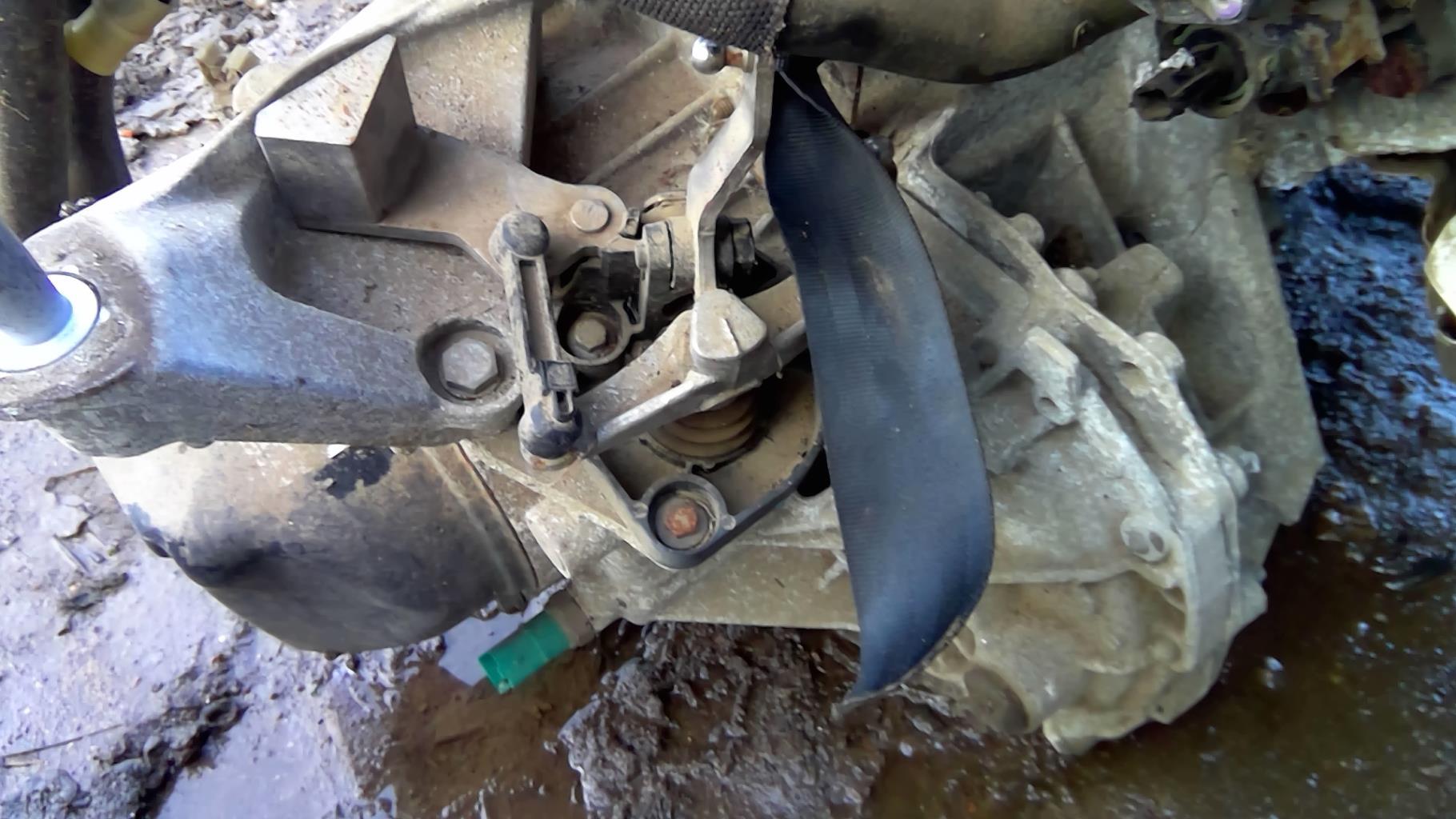 Boite de vitesses RENAULT TWINGO 3 PHASE 1 Essence - 1