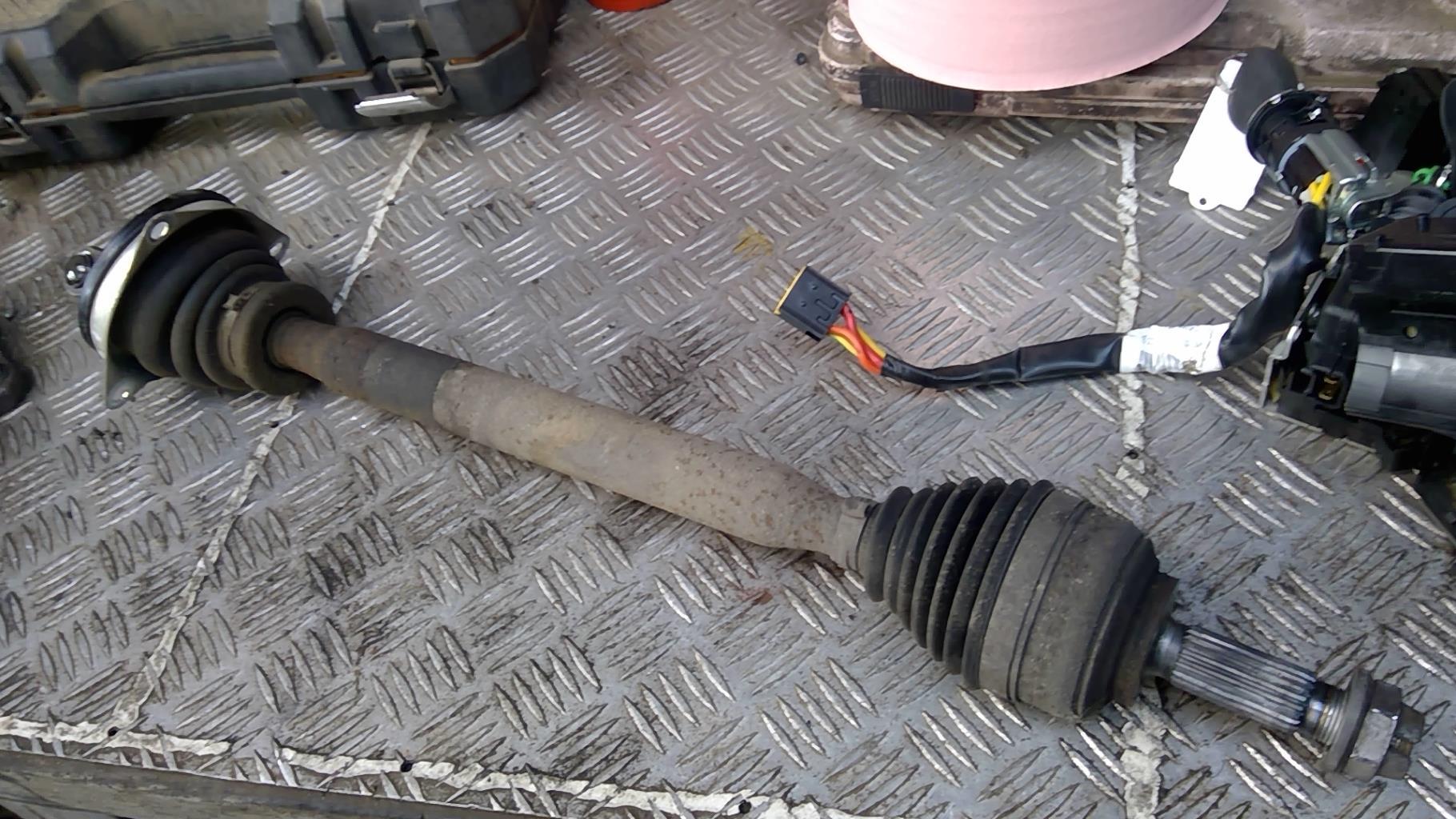 Giunto cardanico albero di trasmissione sinistro DACIA SANDERO 1 Gasolina/GLP - 1