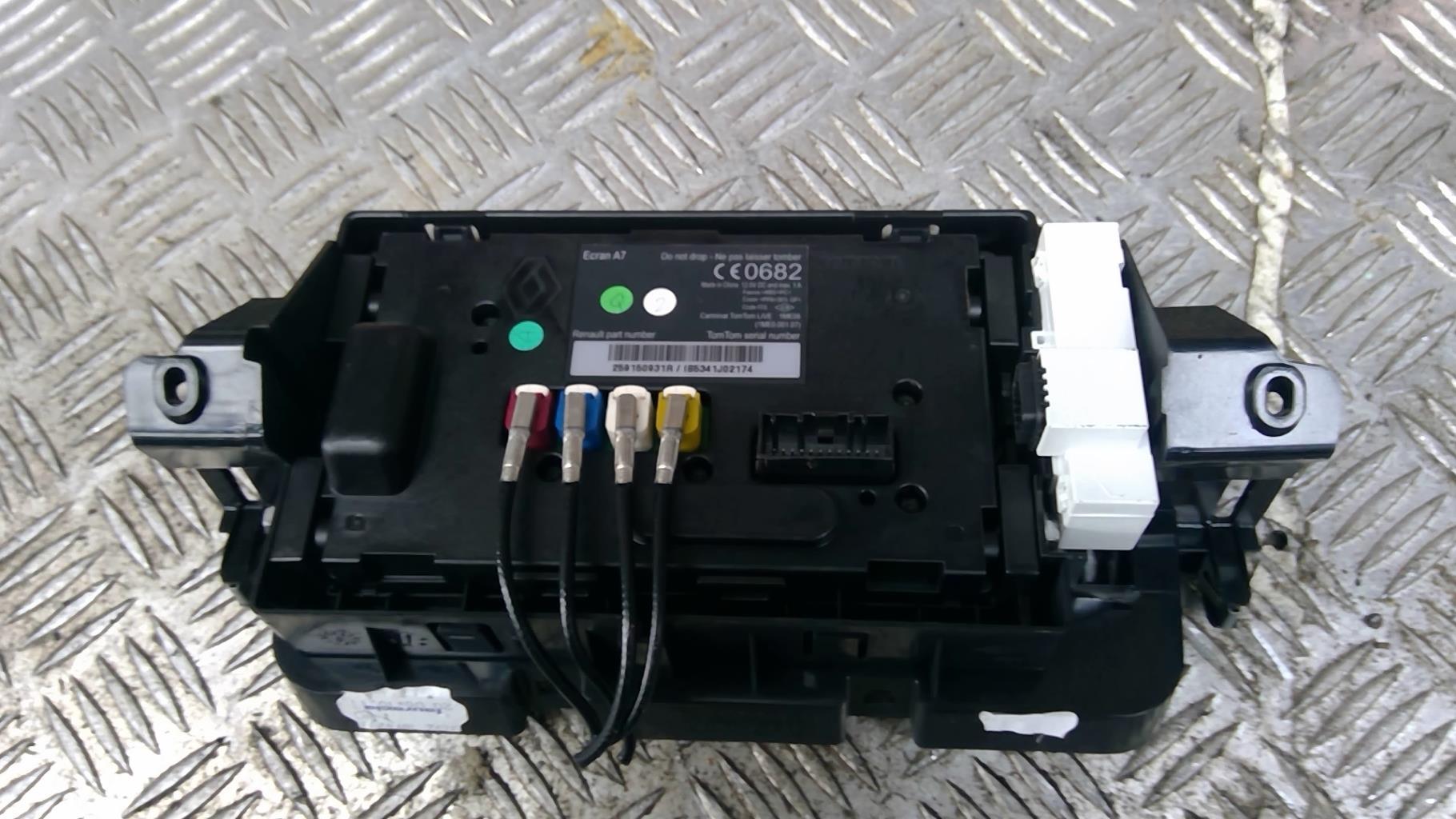 Ecran GPS RENAULT MEGANE 3 PHASE 1 Diesel - 1
