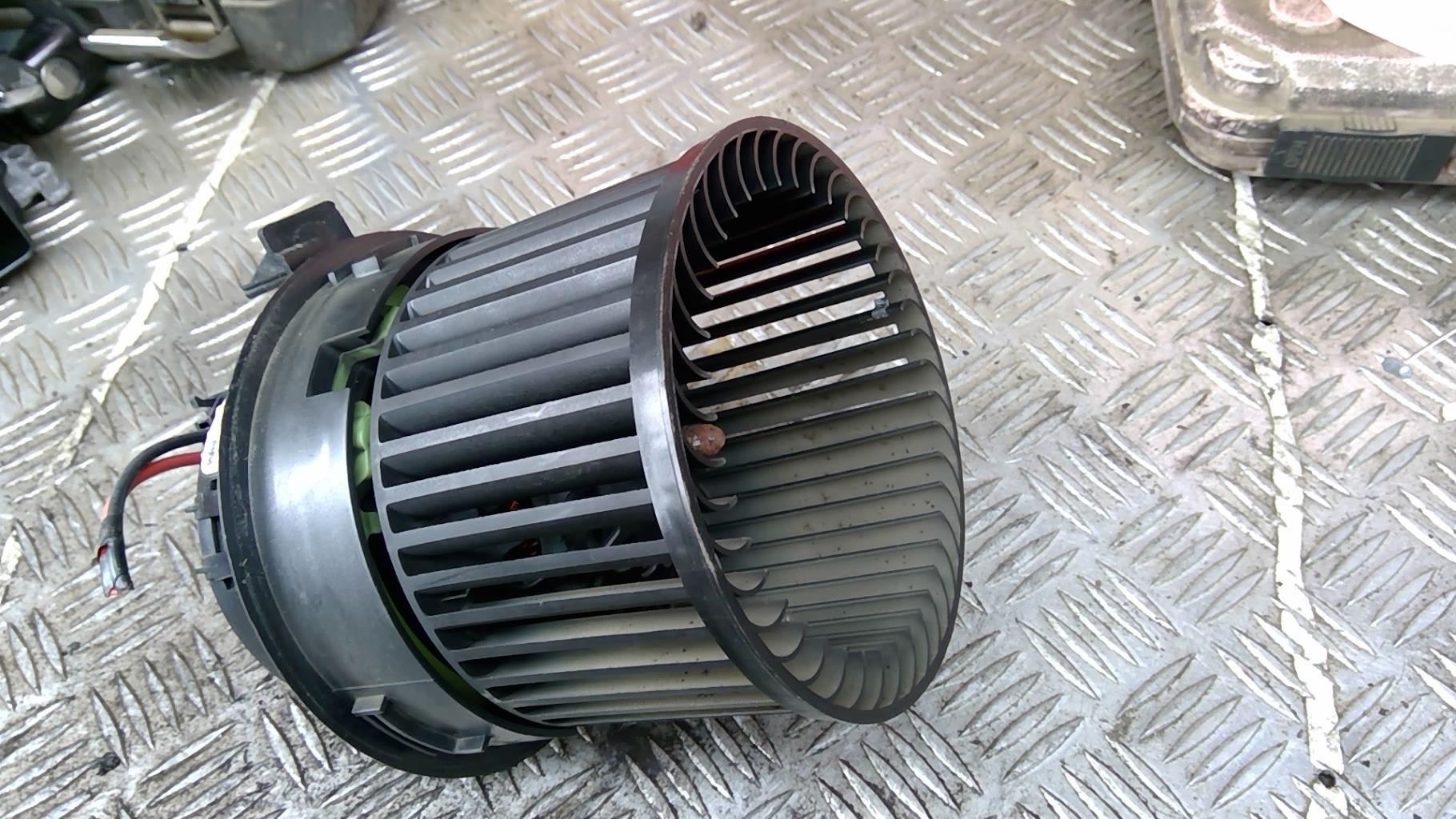 Pulseur d'air PEUGEOT 208 1 PHASE 1 Diesel - 1