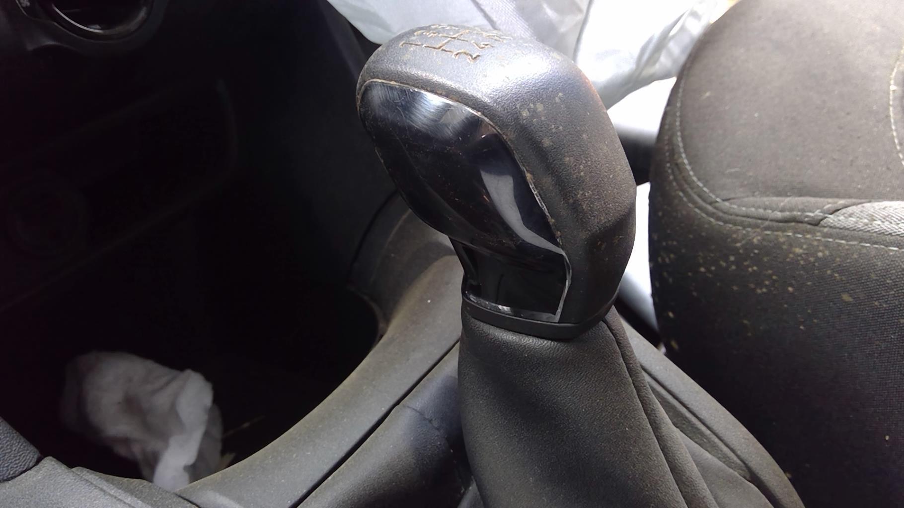 Pomello del cambio PEUGEOT 208 1  - 1