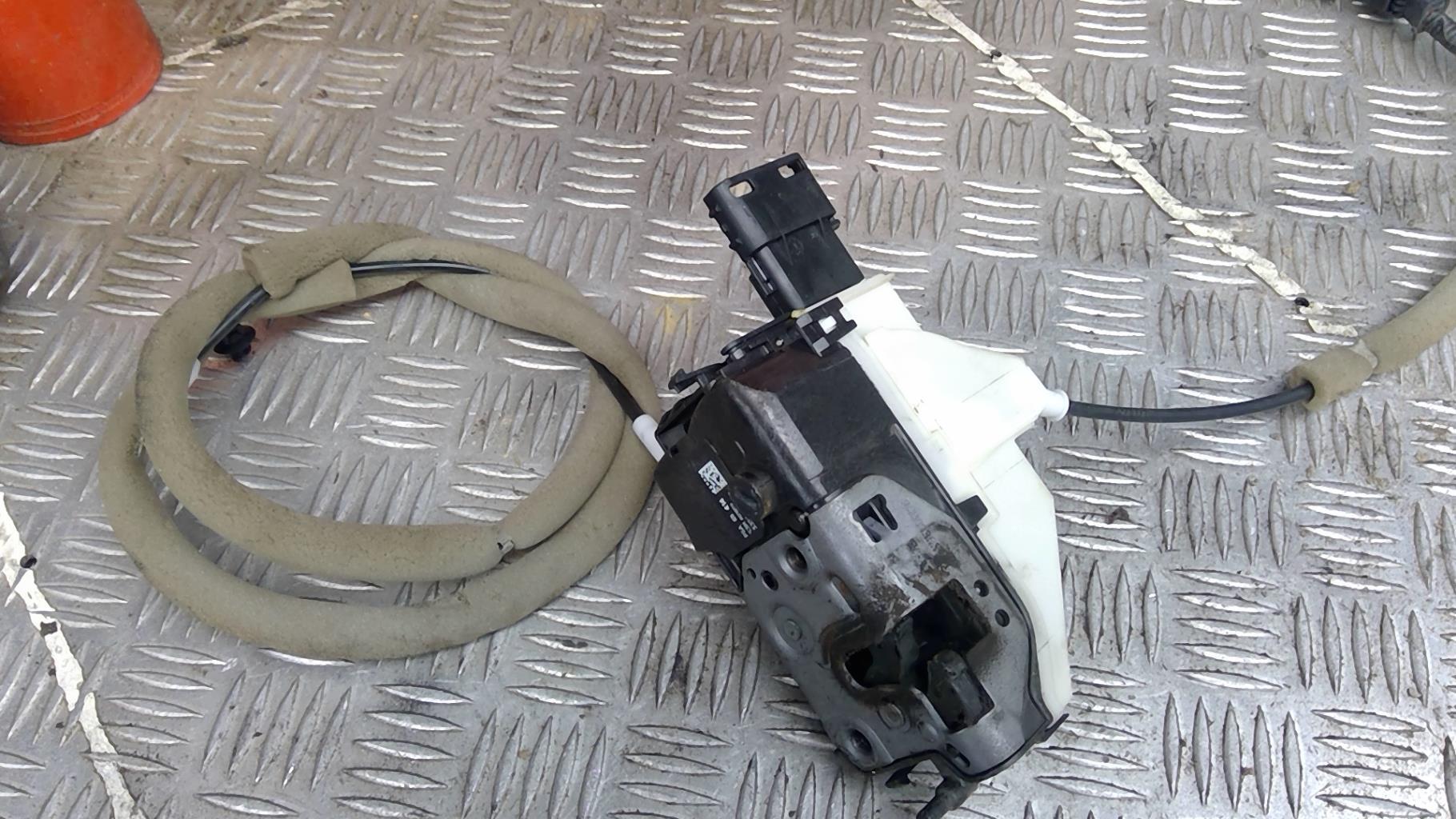 Serratura porta laterale destra PEUGEOT PARTNER 2 PHASE 3 Diésel - 1