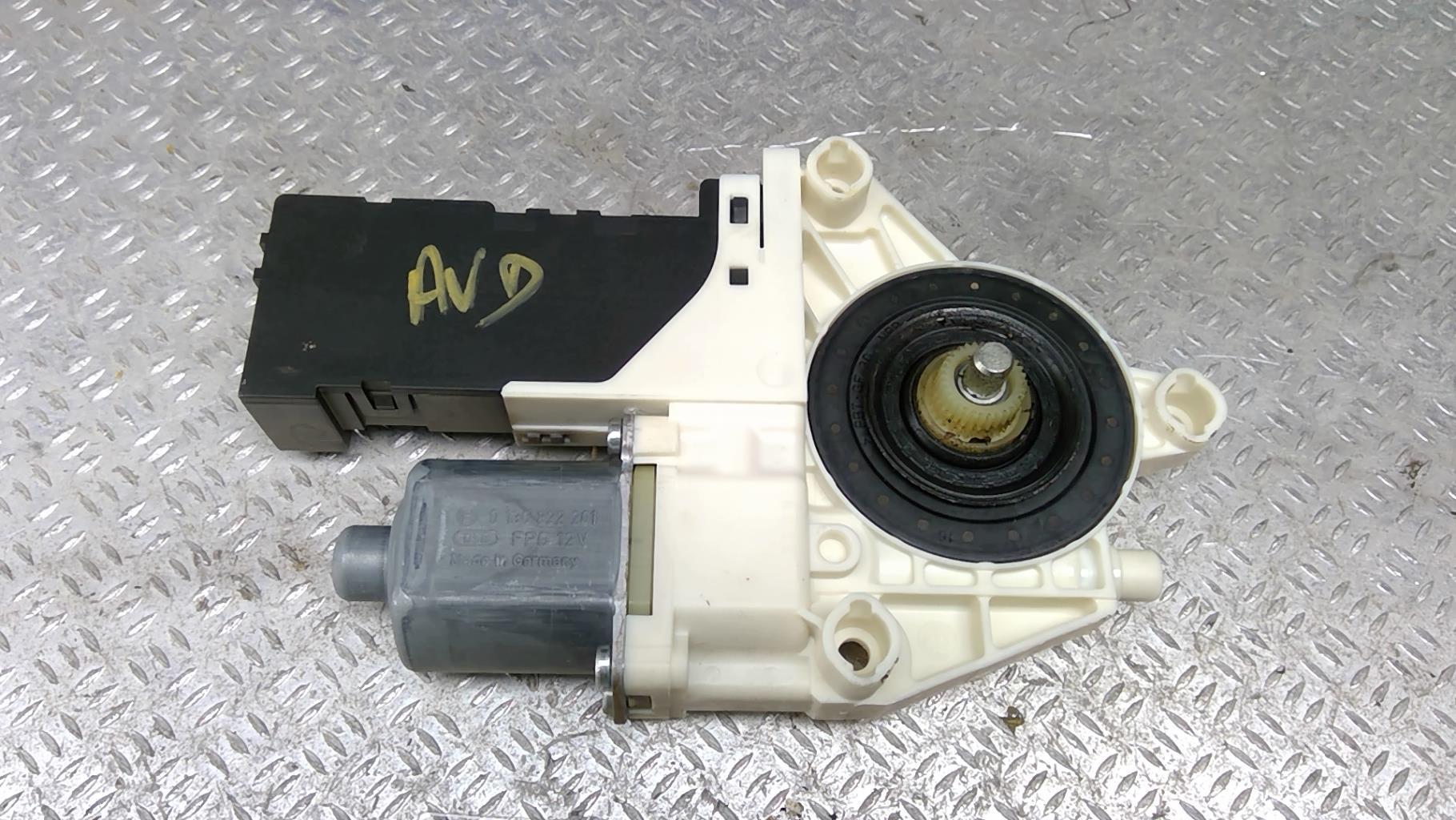 Motore alzacristalli anteriore destro PEUGEOT 407 PHASE 1 Diésel - 1
