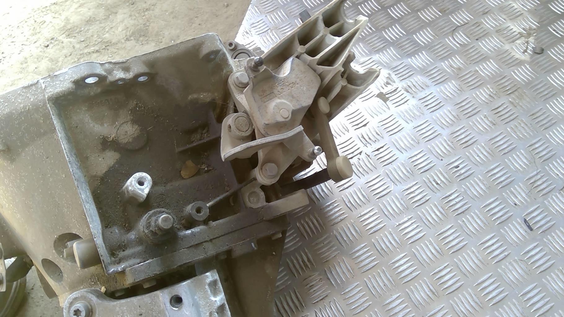 Boite de vitesses PEUGEOT 207 PHASE 1 BREAK Diesel - 1
