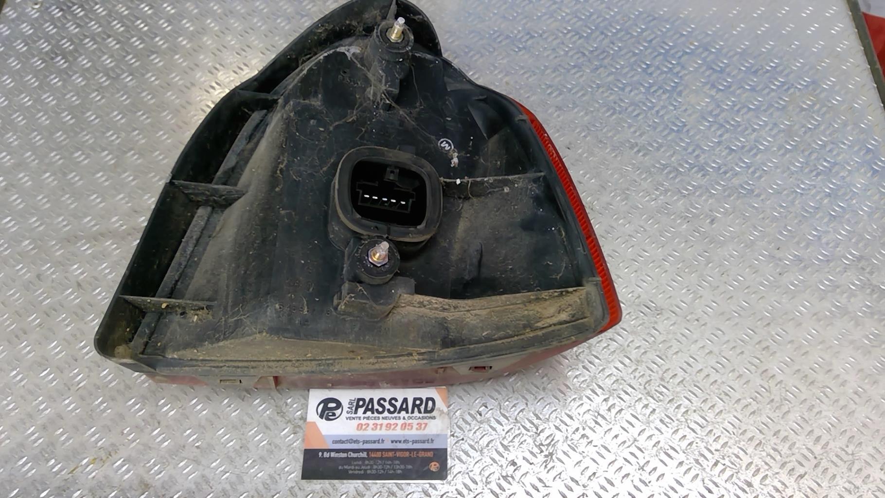 Fanale posteriore principale sinistro (luci) RENAULT TWINGO 1 PHASE 1 Gasolina - 1