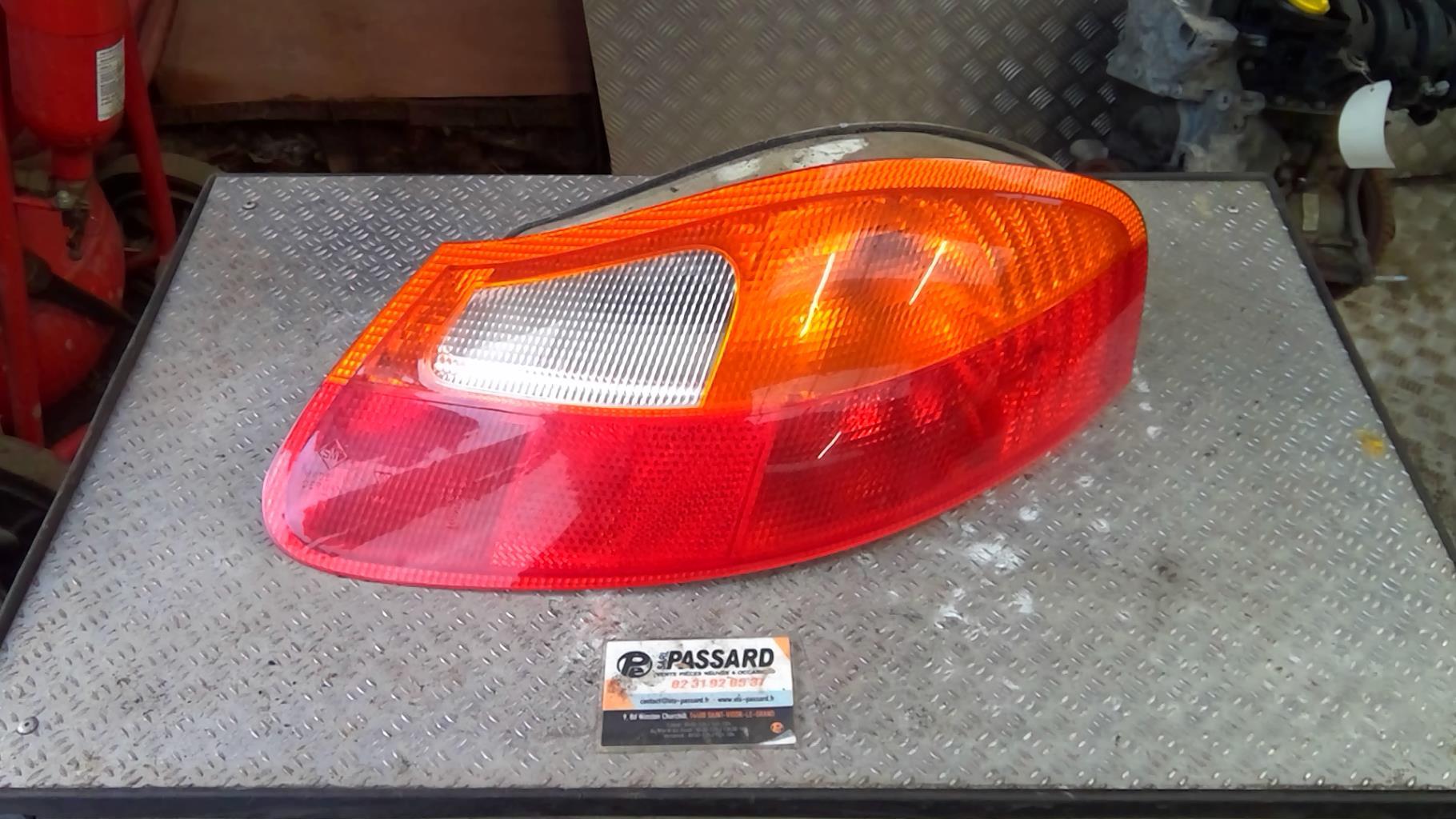 Fanale posteriore principale destro (luci) PORSCHE BOXSTER 1 986 CABRIOLET Gasolina - 1