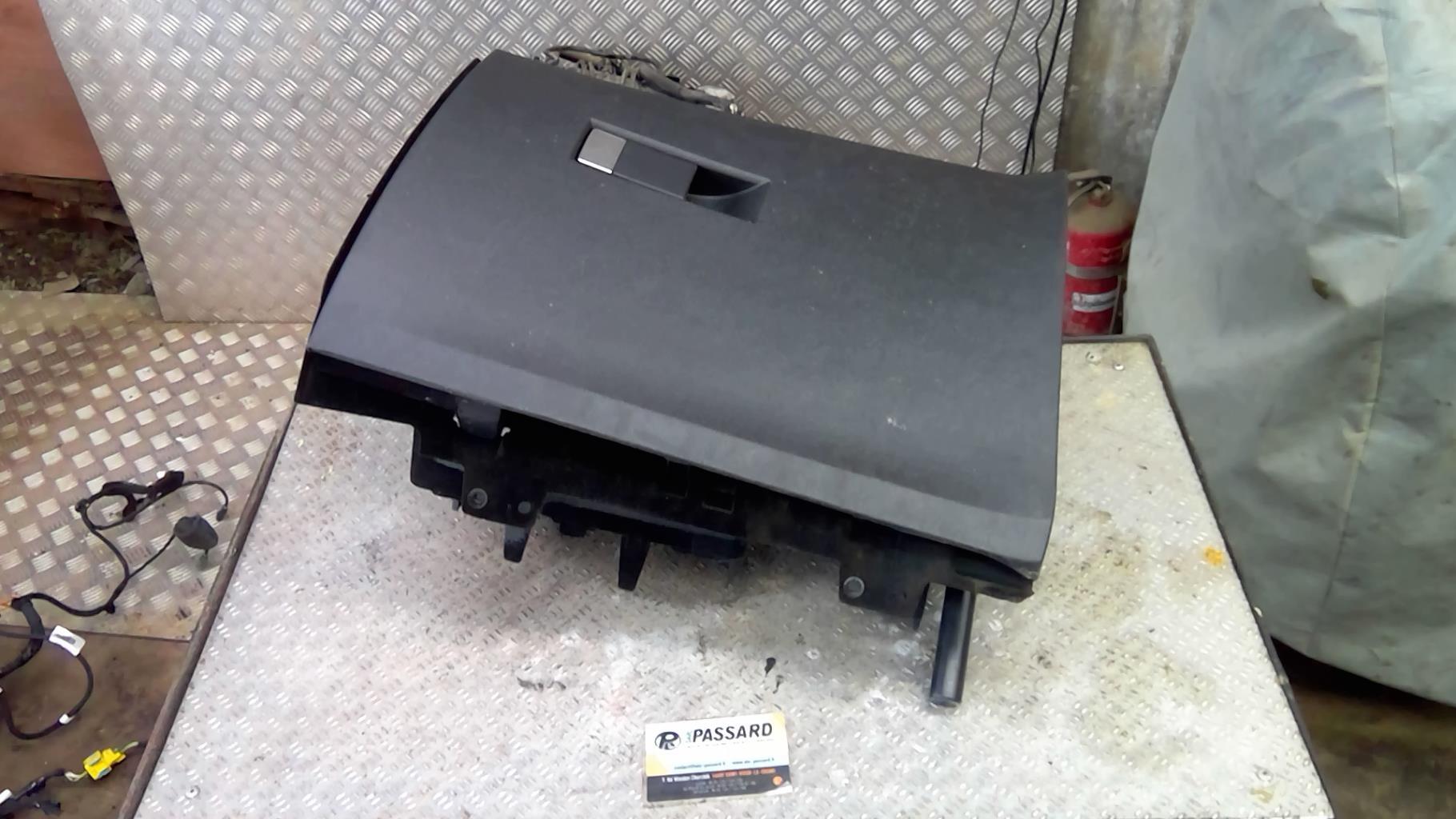 Boite a gants DS DS7 CROSSBACK Diesel - 1