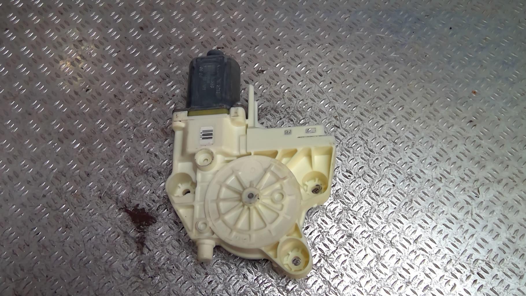 Motore alzacristalli anteriore destro FORD FOCUS 2 PHASE 2 Diésel - 1