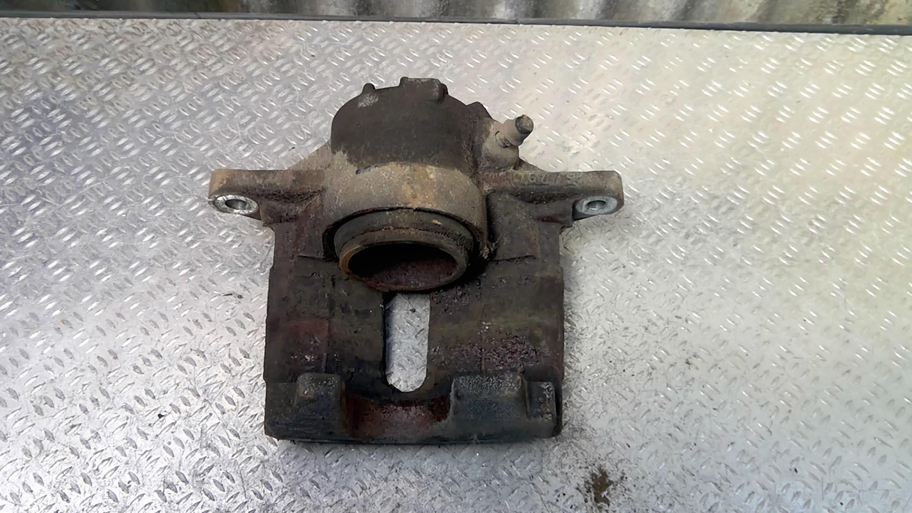 Pinza freni anteriore destra PEUGEOT 2008 1  - 1