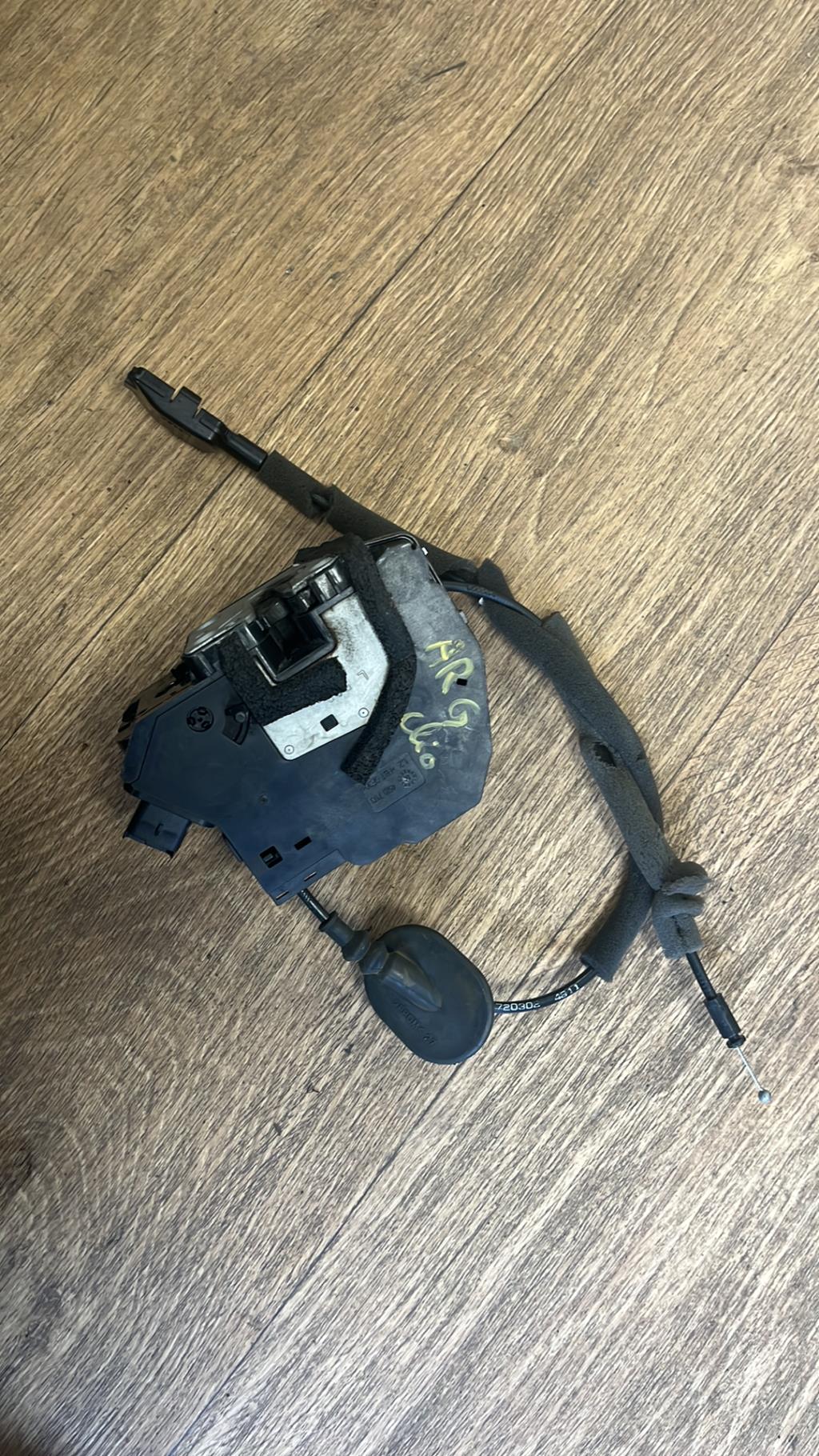 Serratura posteriore sinistra RENAULT CLIO 4 PHASE 1 Gasolina - 1