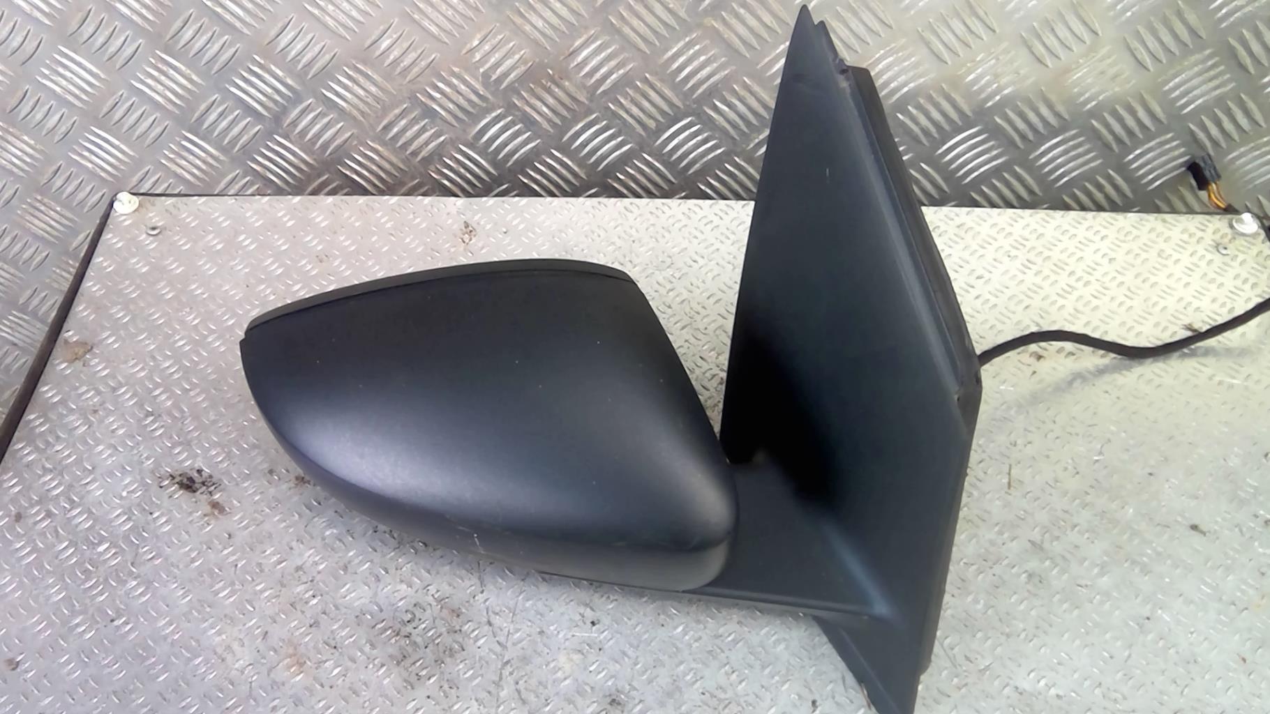 Specchietto retrovisore destro VOLKSWAGEN POLO 5 PHASE 1 Gasolina - 1