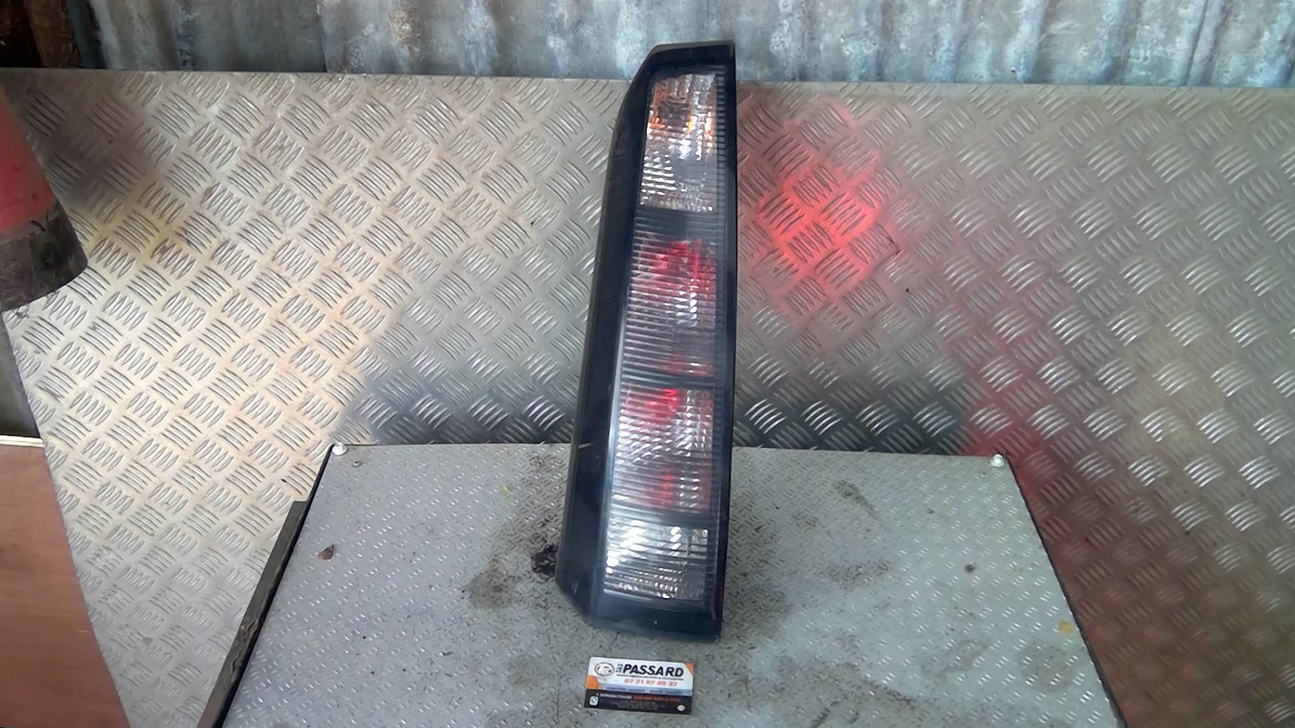 Fanale posteriore principale sinistro (luci) OPEL MERIVA A PHASE 2 Gasolina - 1