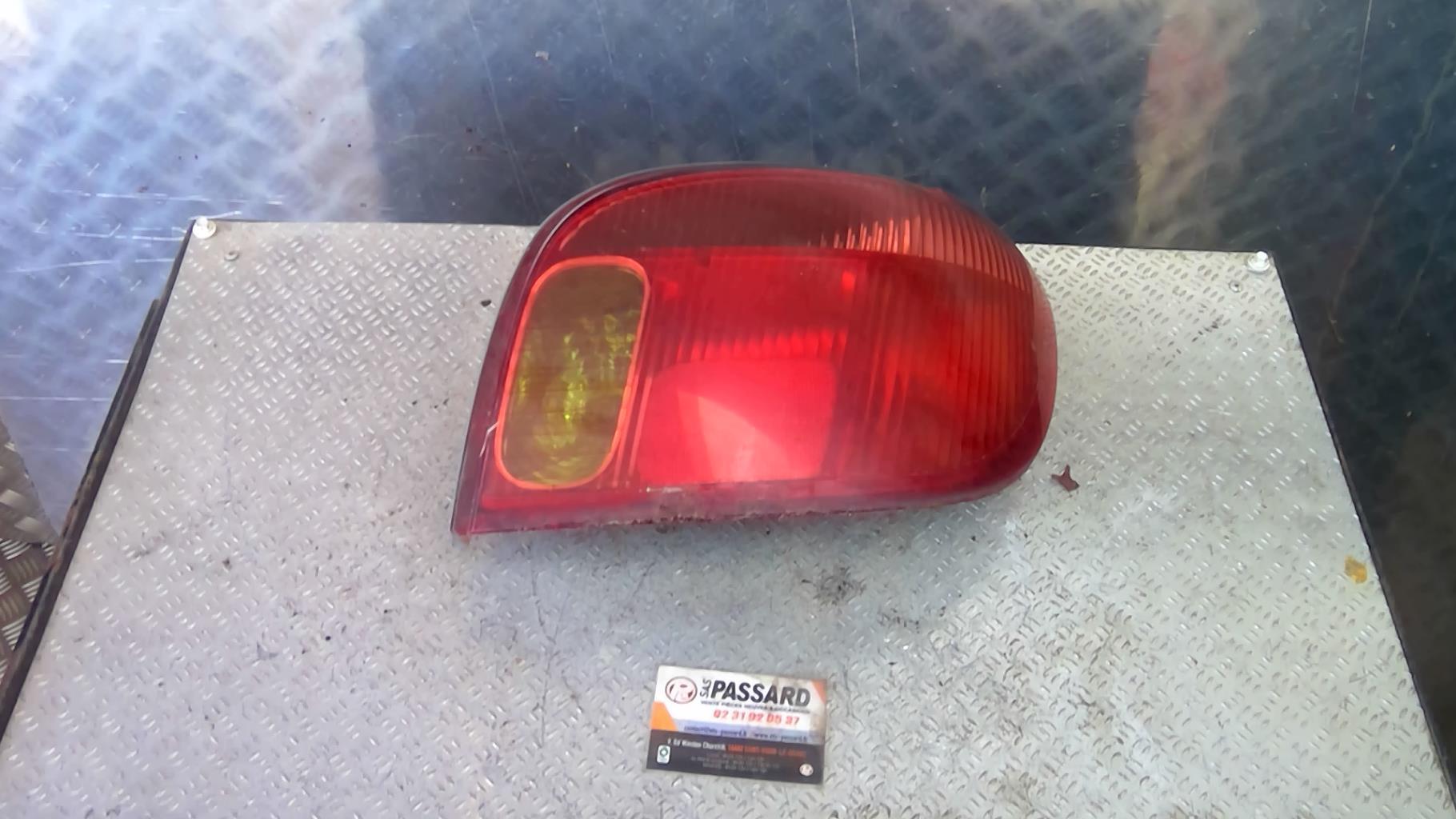 Fanale posteriore principale destro (luci) TOYOTA YARIS 1 PHASE 1 Gasolina - 1