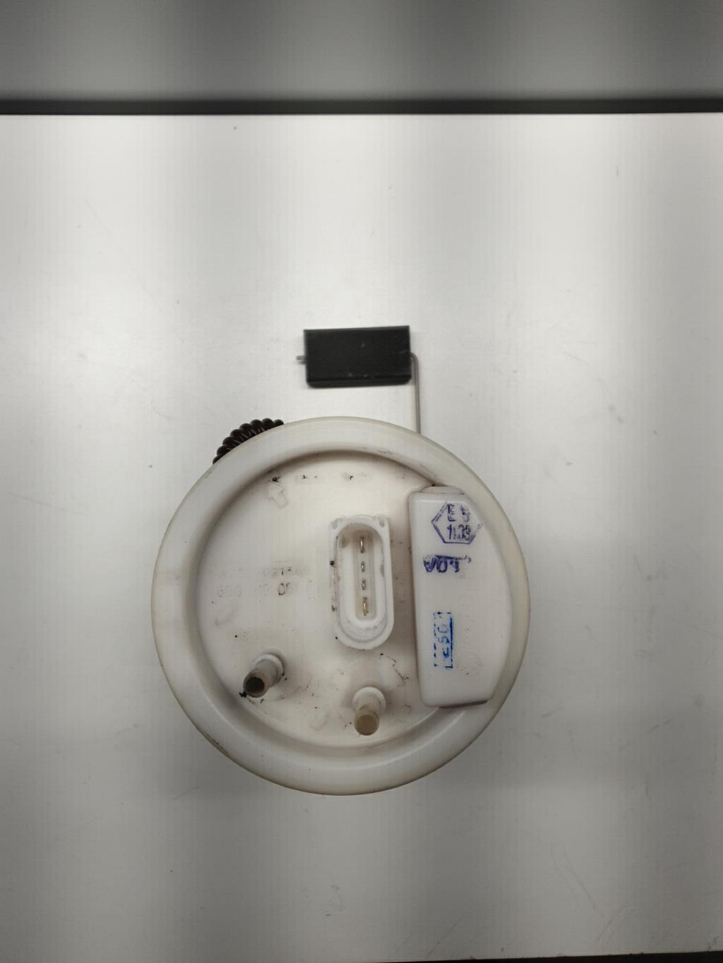 Pompe à carburant VOLKSWAGEN POLO 4  - 1