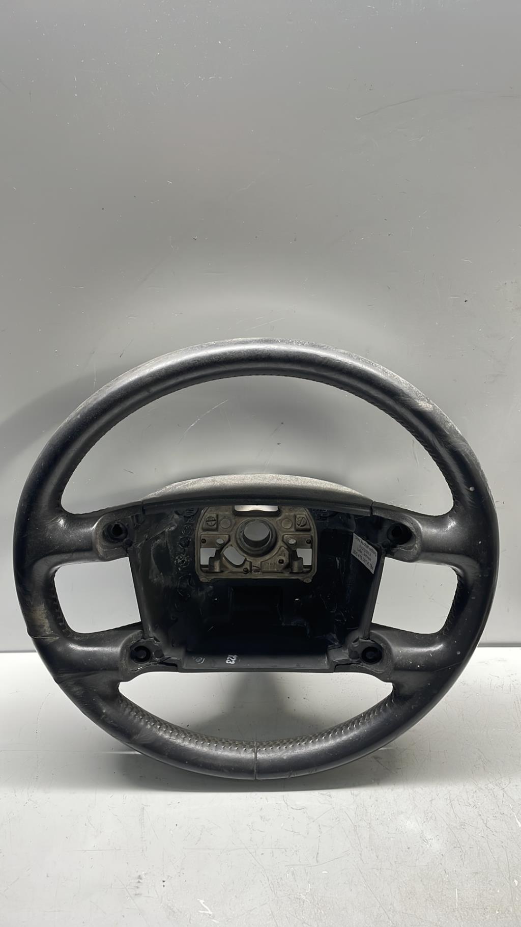 Volant VOLKSWAGEN TOUAREG 1 PHASE 1 Diesel - 1