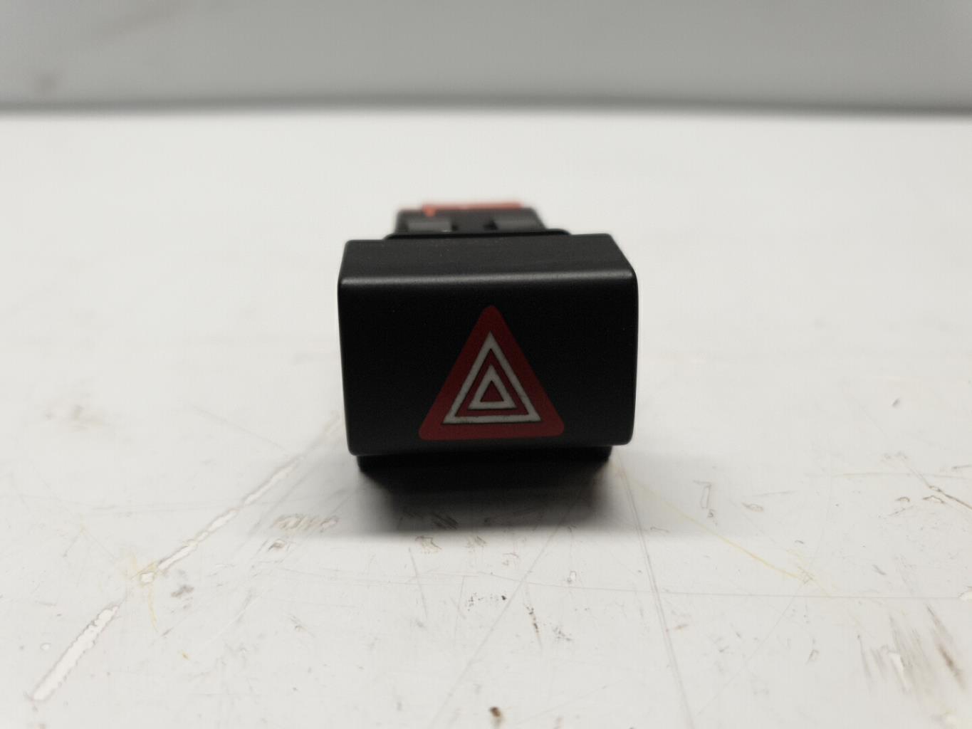 Bouton de warning CITROEN C4 GRAND PICASSO 2 PHASE 1 Diesel - 1