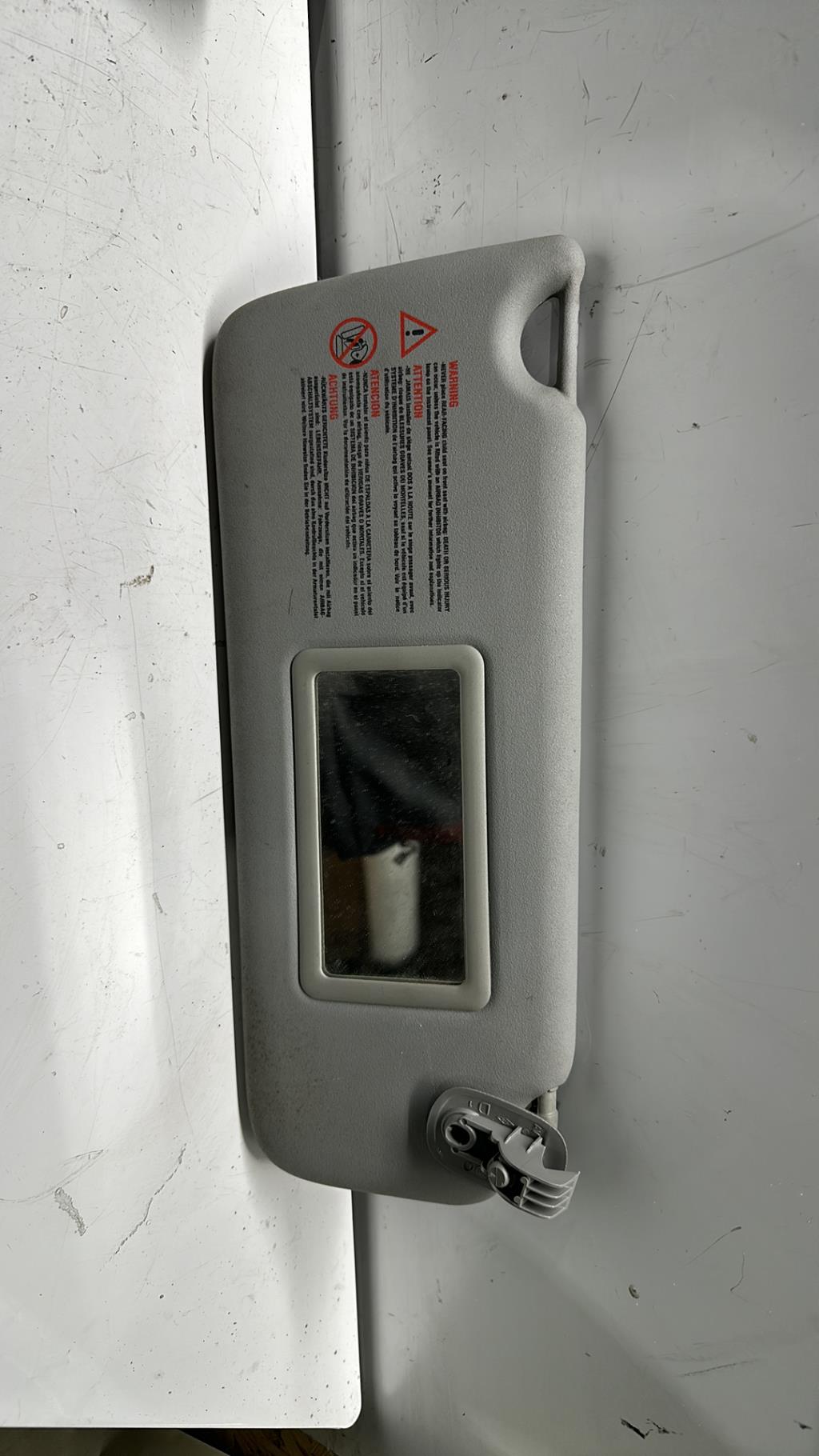 Pare soleil droit RENAULT CLIO 2 PHASE 2 Diesel - 1
