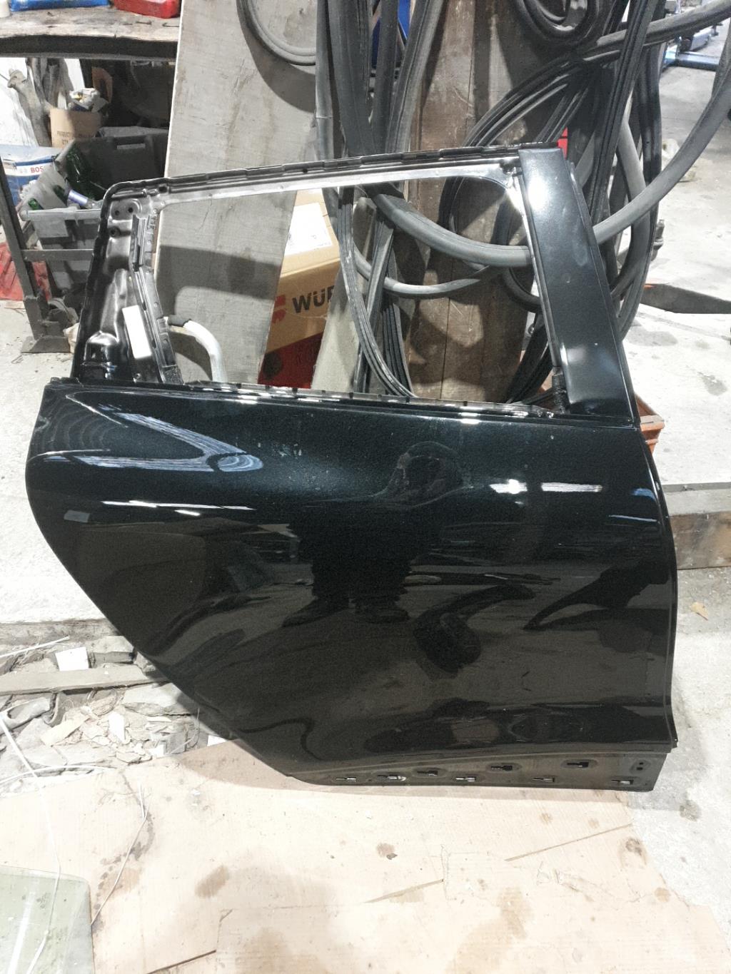 Porte arriere droit RENAULT CLIO 4 PHASE 1 BREAK Essence - 1