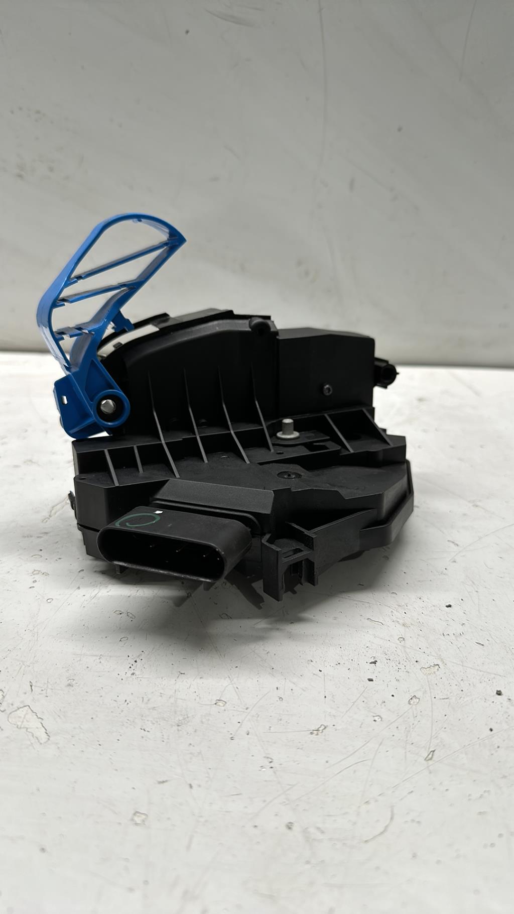 Serrure avant droit FORD C-MAX 2 PHASE 2 Diesel - 1