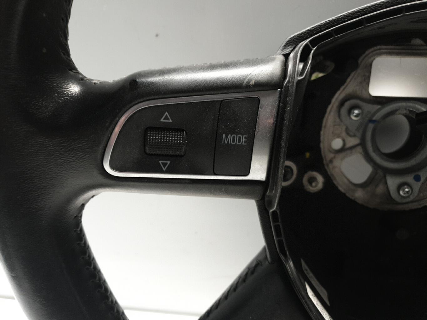 Volant AUDI A3 2 SPORTBACK PHASE 2 Diesel - 1