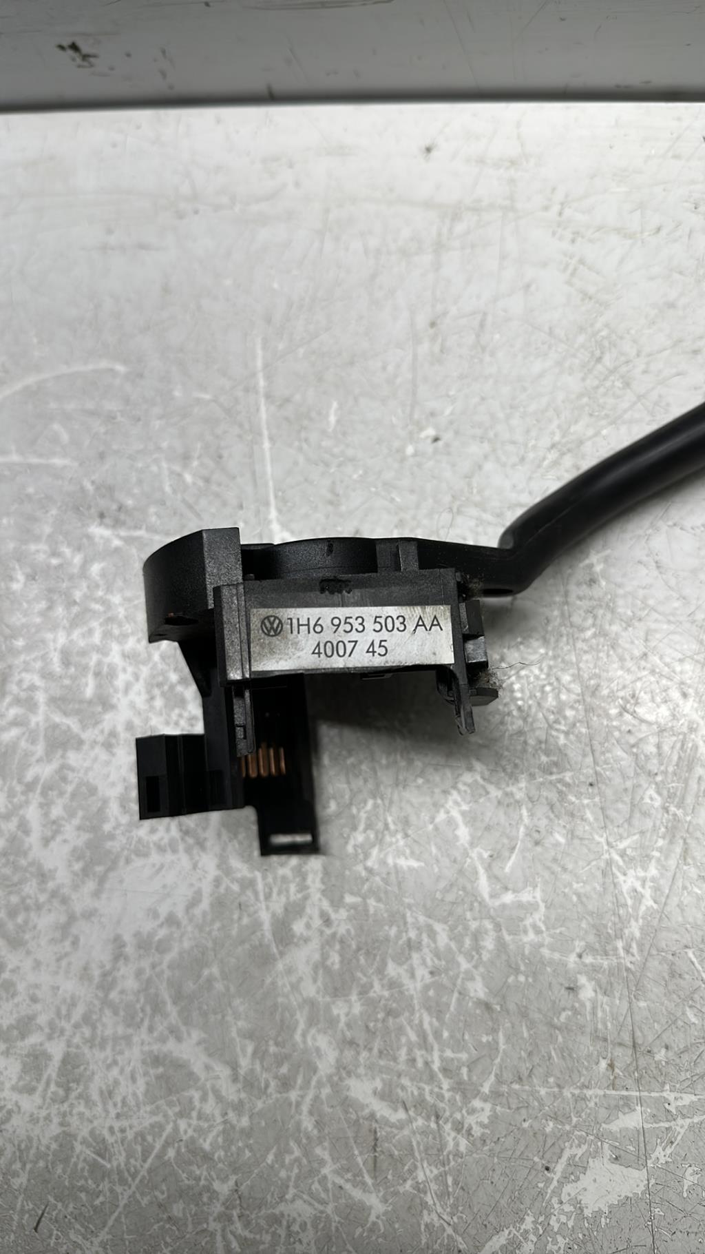 Commodo d'essuie glaces VOLKSWAGEN VENTO Diesel - 1