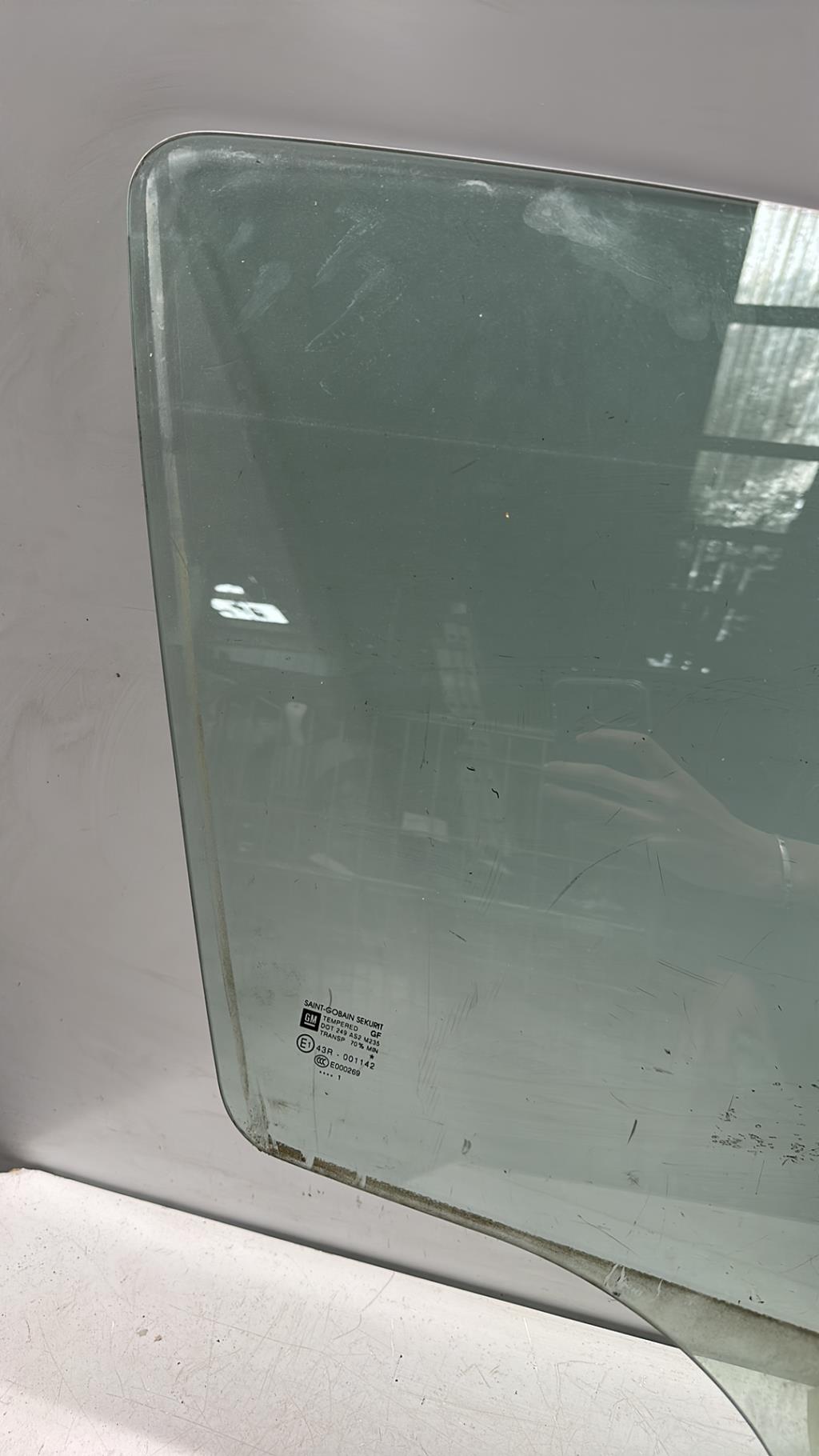 Vitre avant droit OPEL CORSA D PHASE 2 Diesel - 1