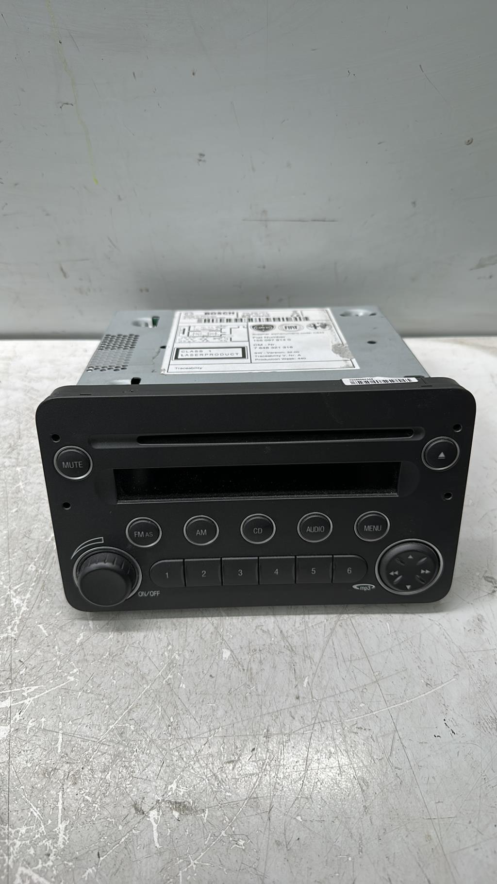 Autoradio d'origine ALFA ROMEO 159 BREAK Diesel - 1