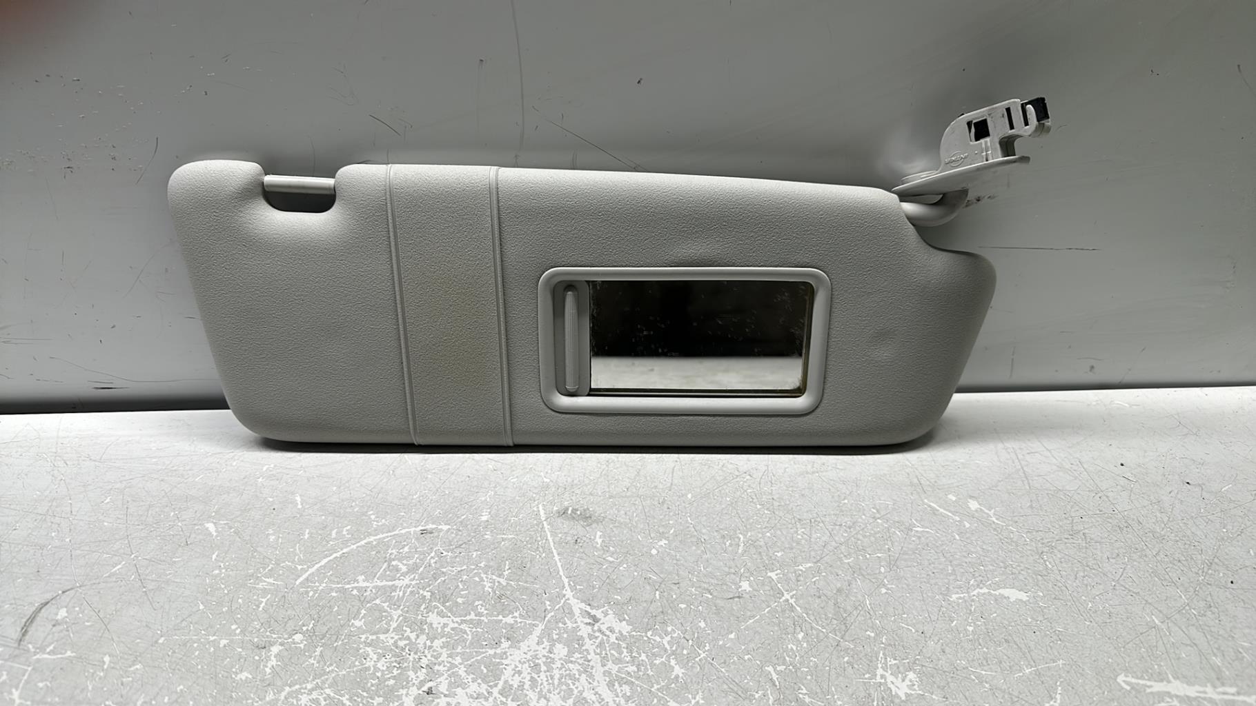 Pare soleil droit AUDI A3 2 SPORTBACK PHASE 2 Diesel - 1