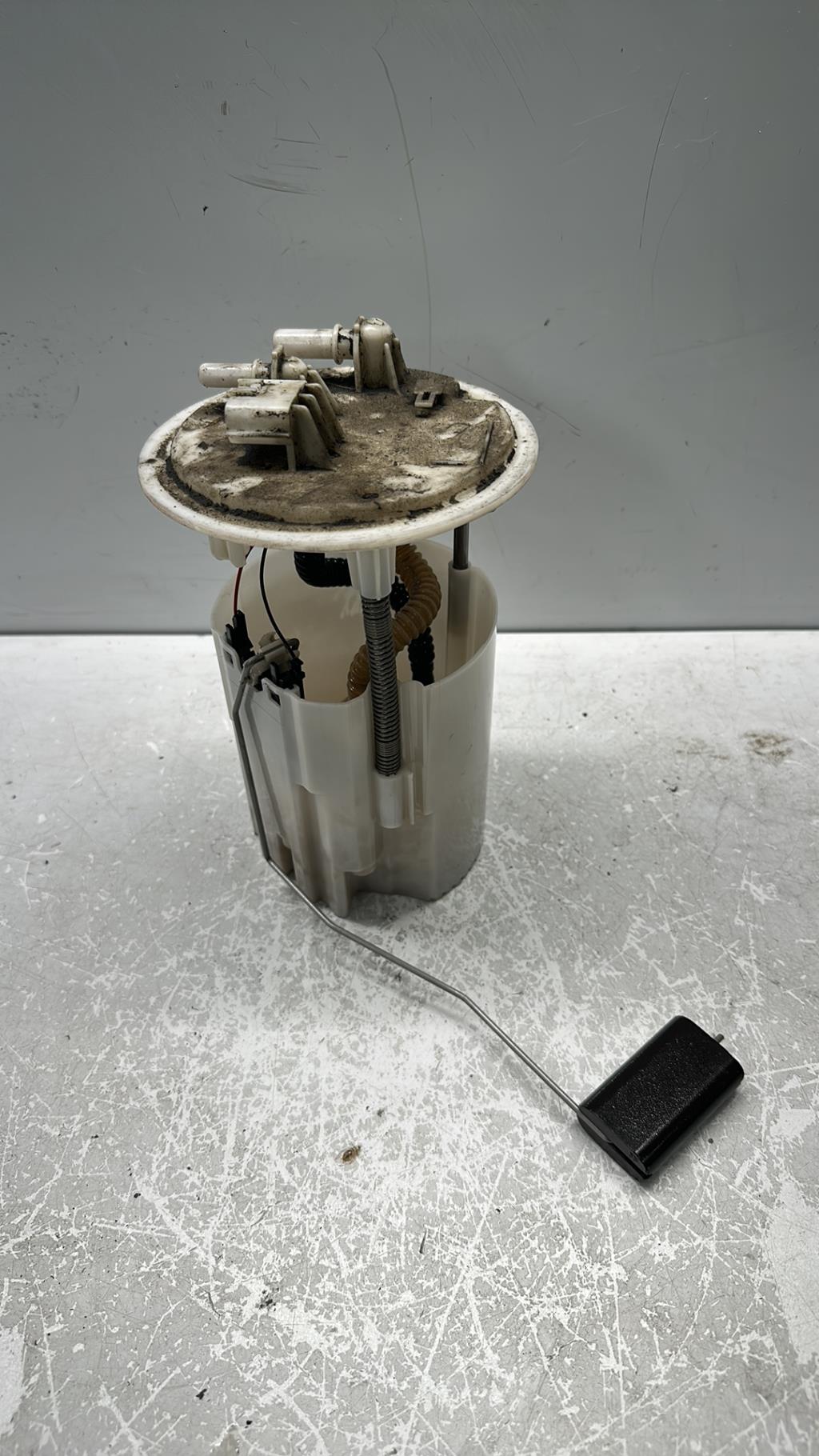Pompe à carburant RENAULT MEGANE 3 PHASE 1 COUPE Diesel - 1