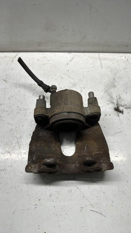 Etrier avant gauche (freinage) FORD FOCUS 3 PHASE 1 Diesel - 1