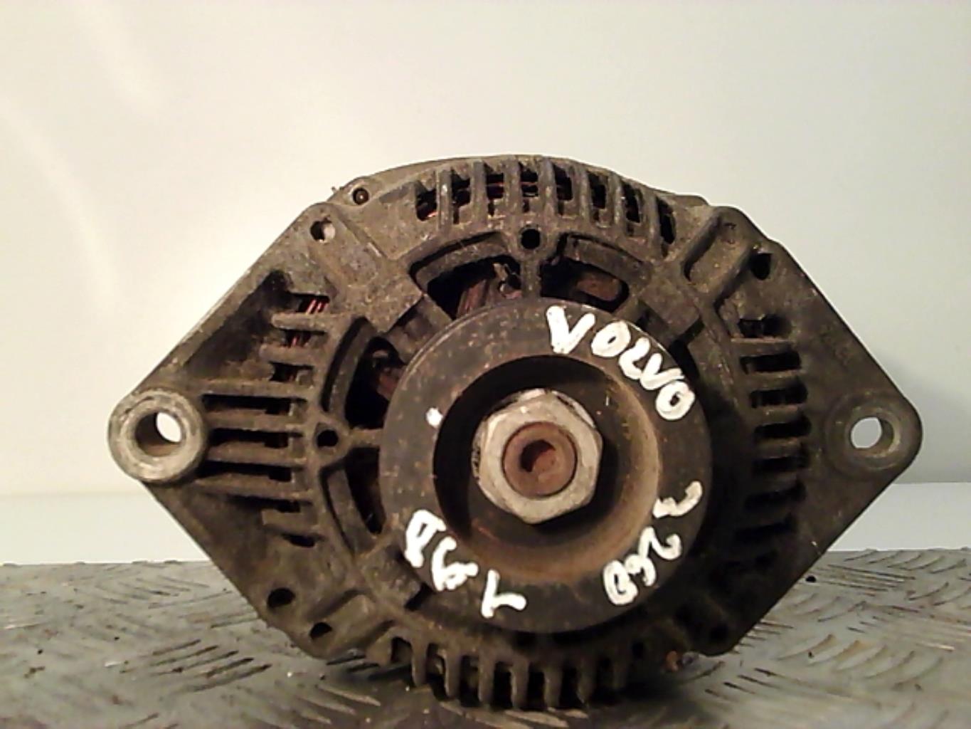 Alternateur VOLVO 440 Diesel - 1
