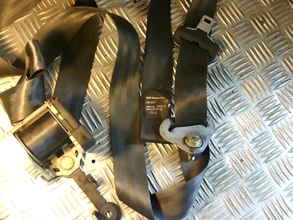 Ceinture avant droit RENAULT CLIO 2 PHASE 2 Diesel - 1